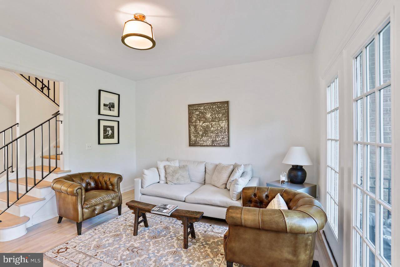 RIVER CREEK - Residential Lease