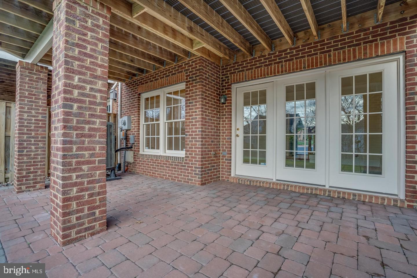 RIVER CREEK - Residential Lease