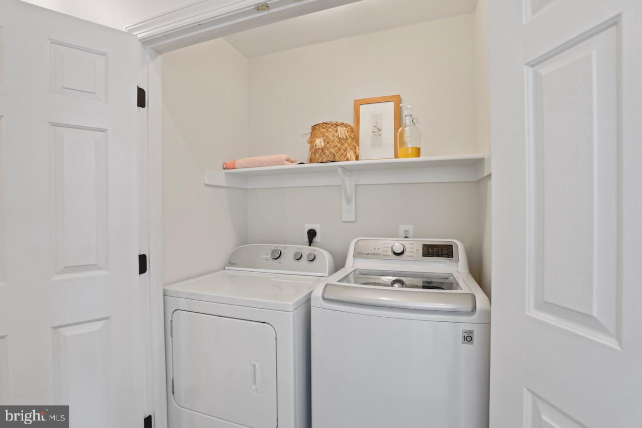 RIVER CREEK - Residential Lease