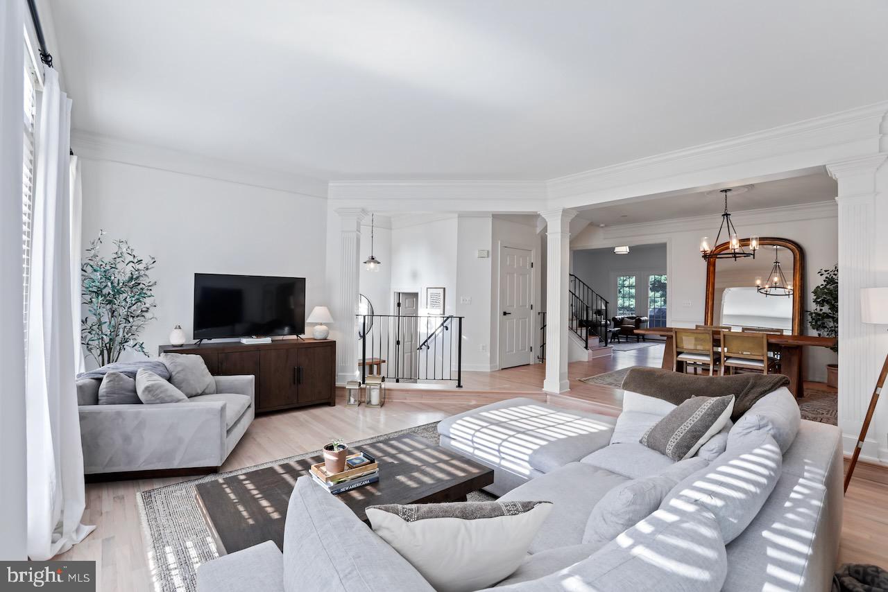 RIVER CREEK - Residential Lease