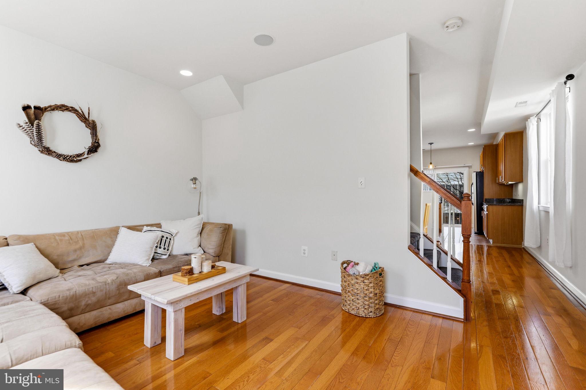 BUTCHERS HILL - Residential