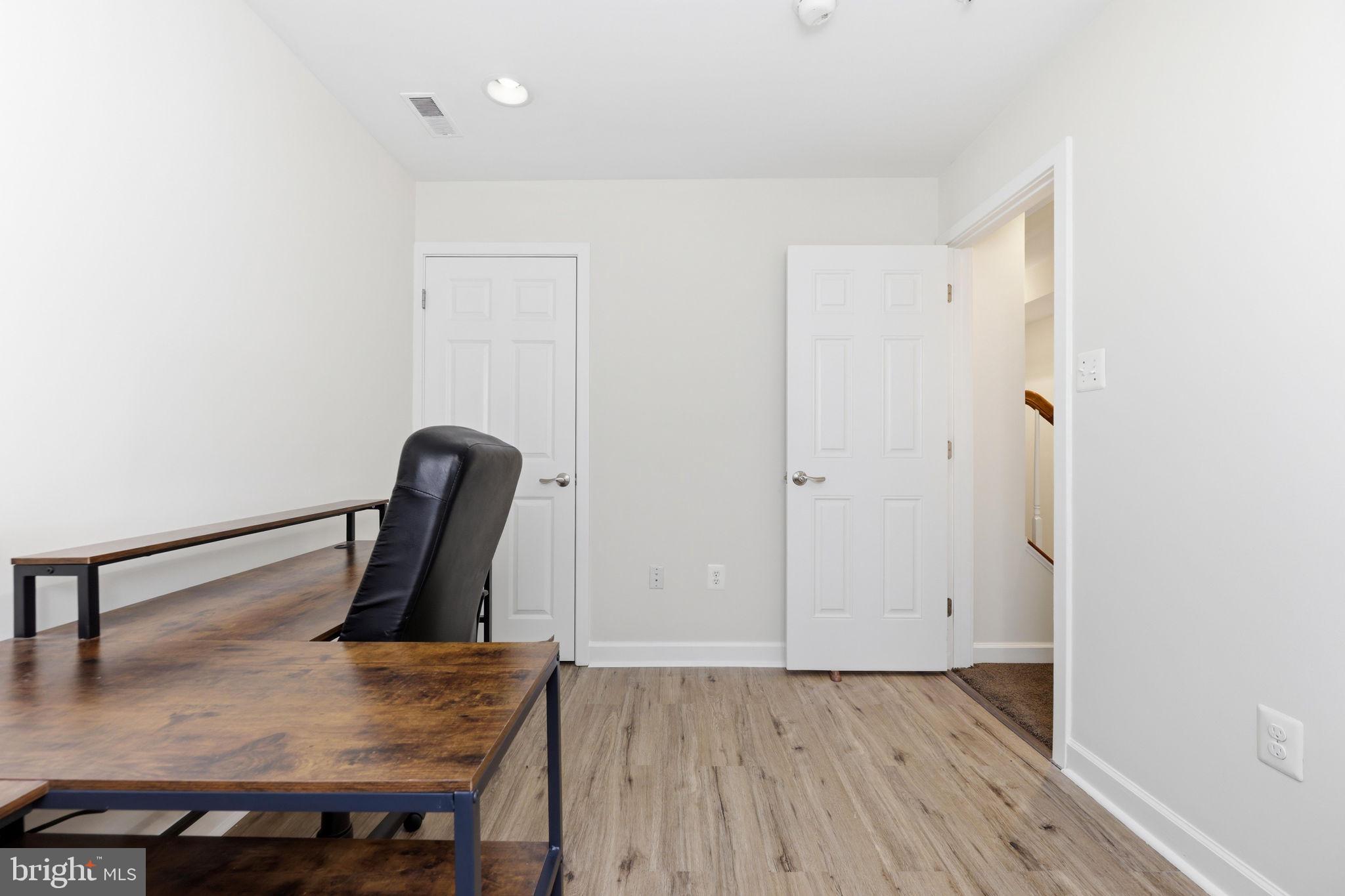 BUTCHERS HILL - Residential