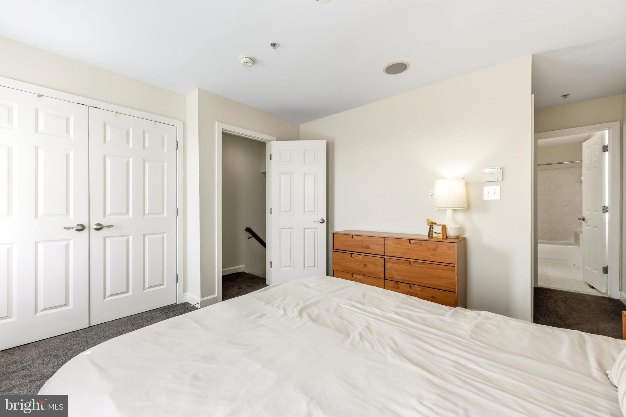 BUTCHERS HILL - Residential