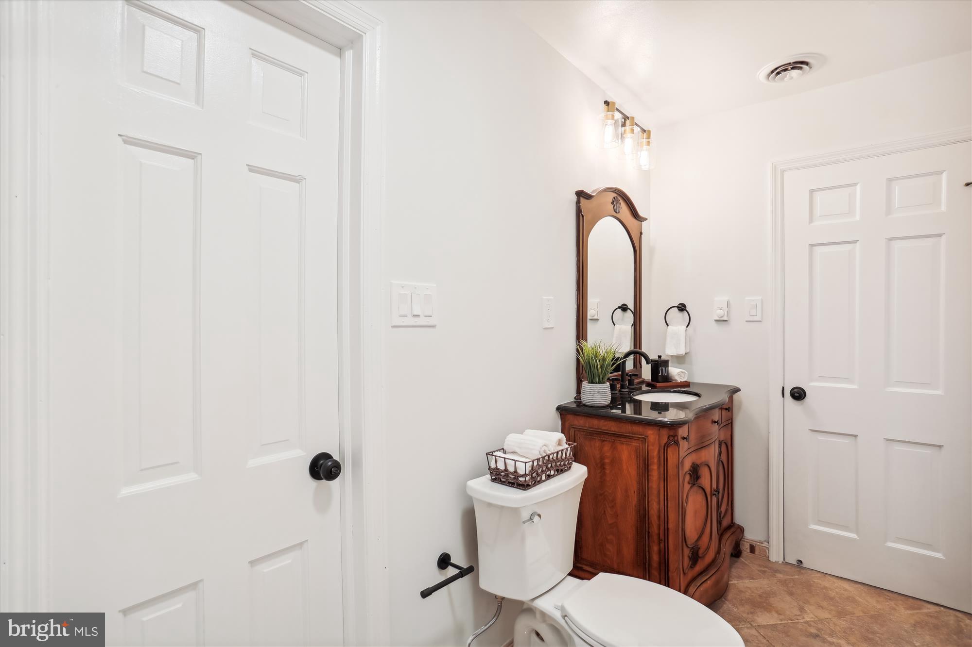 SKYLINE ESTATES - Residential