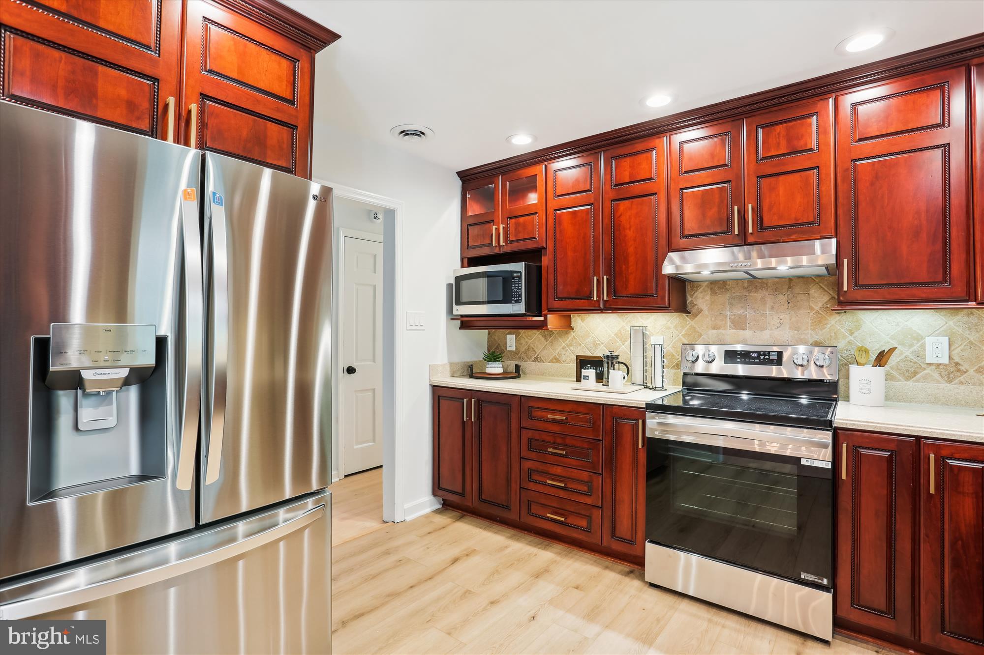 SKYLINE ESTATES - Residential