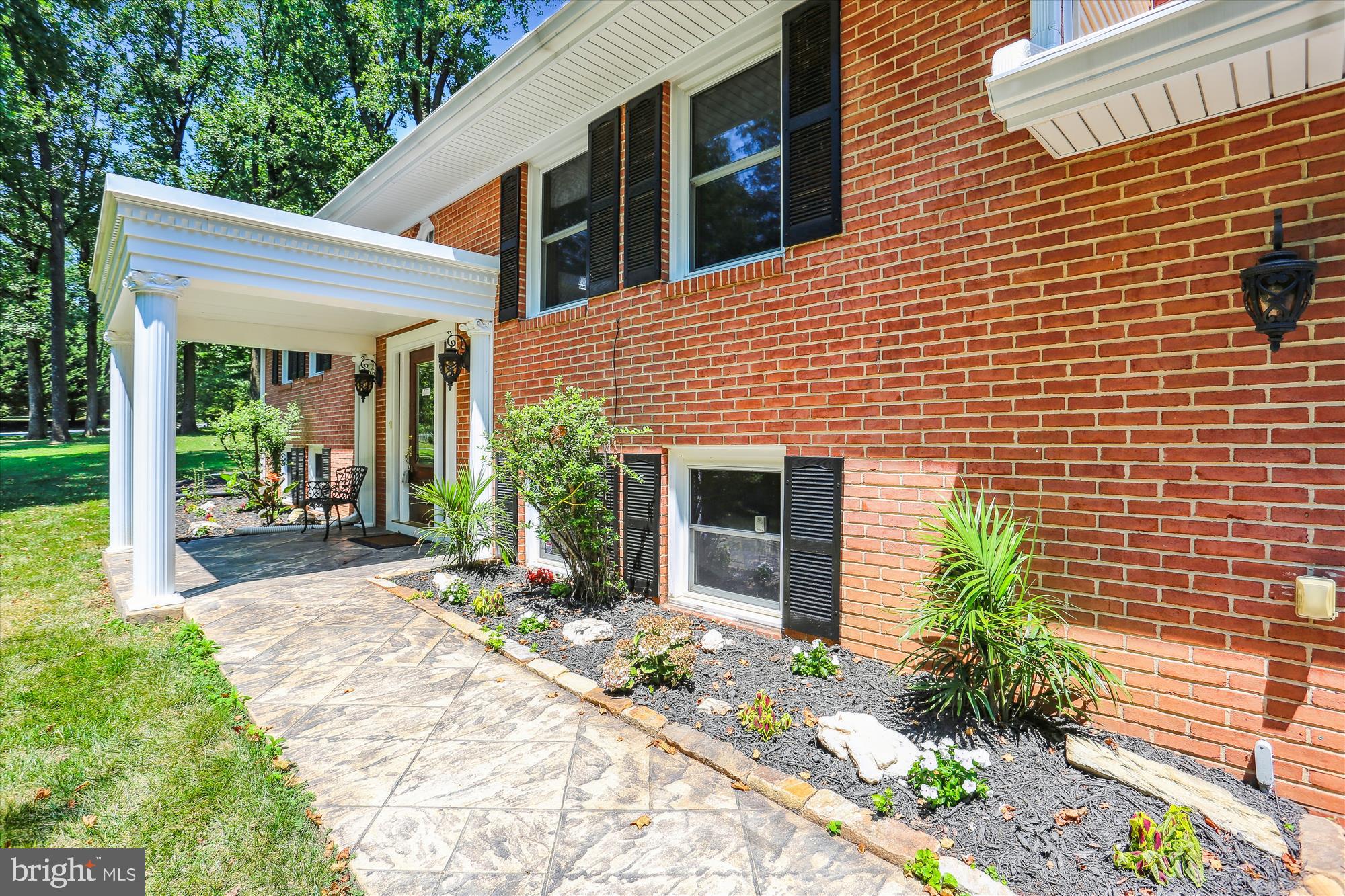 SKYLINE ESTATES - Residential