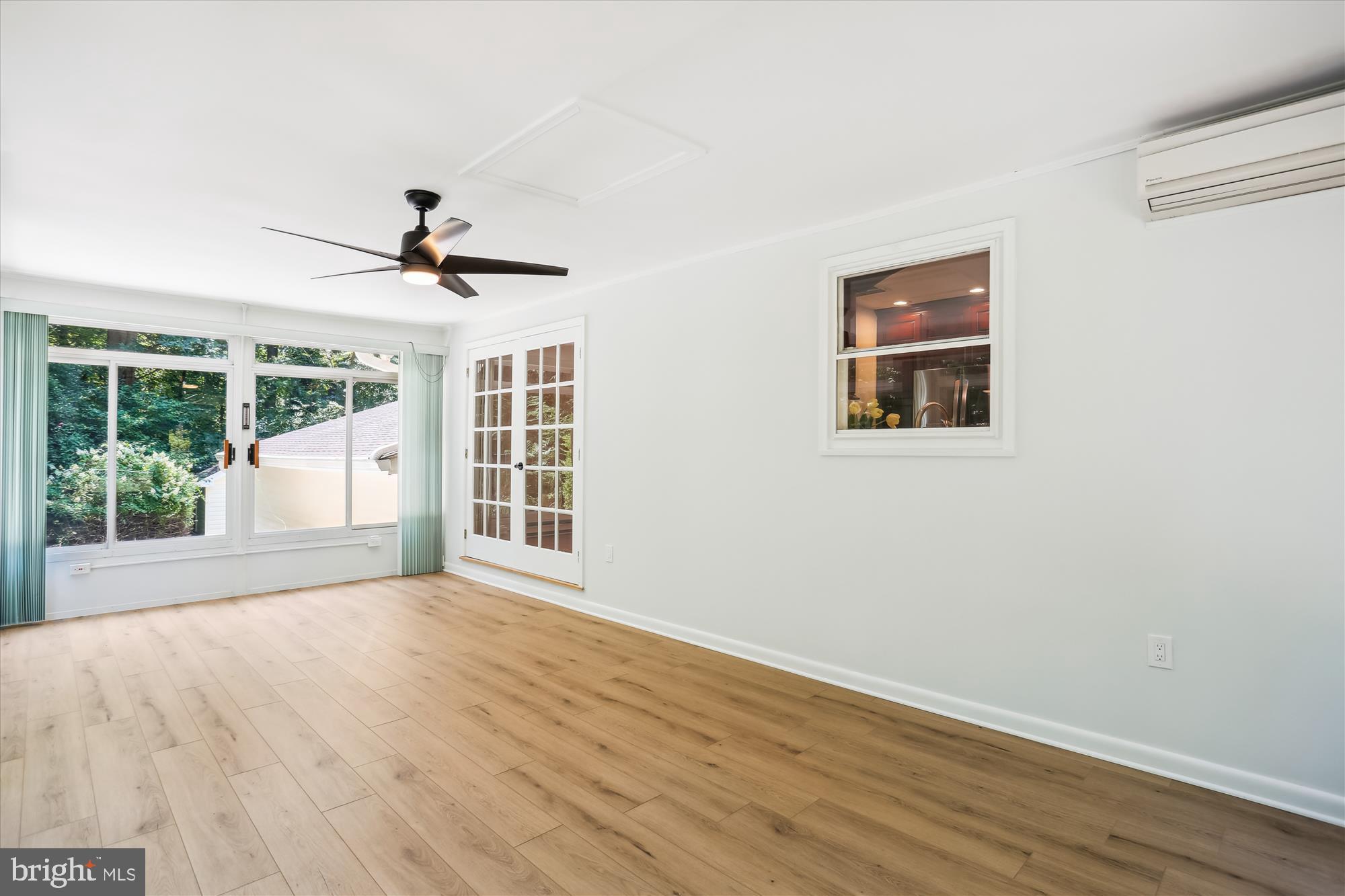 SKYLINE ESTATES - Residential