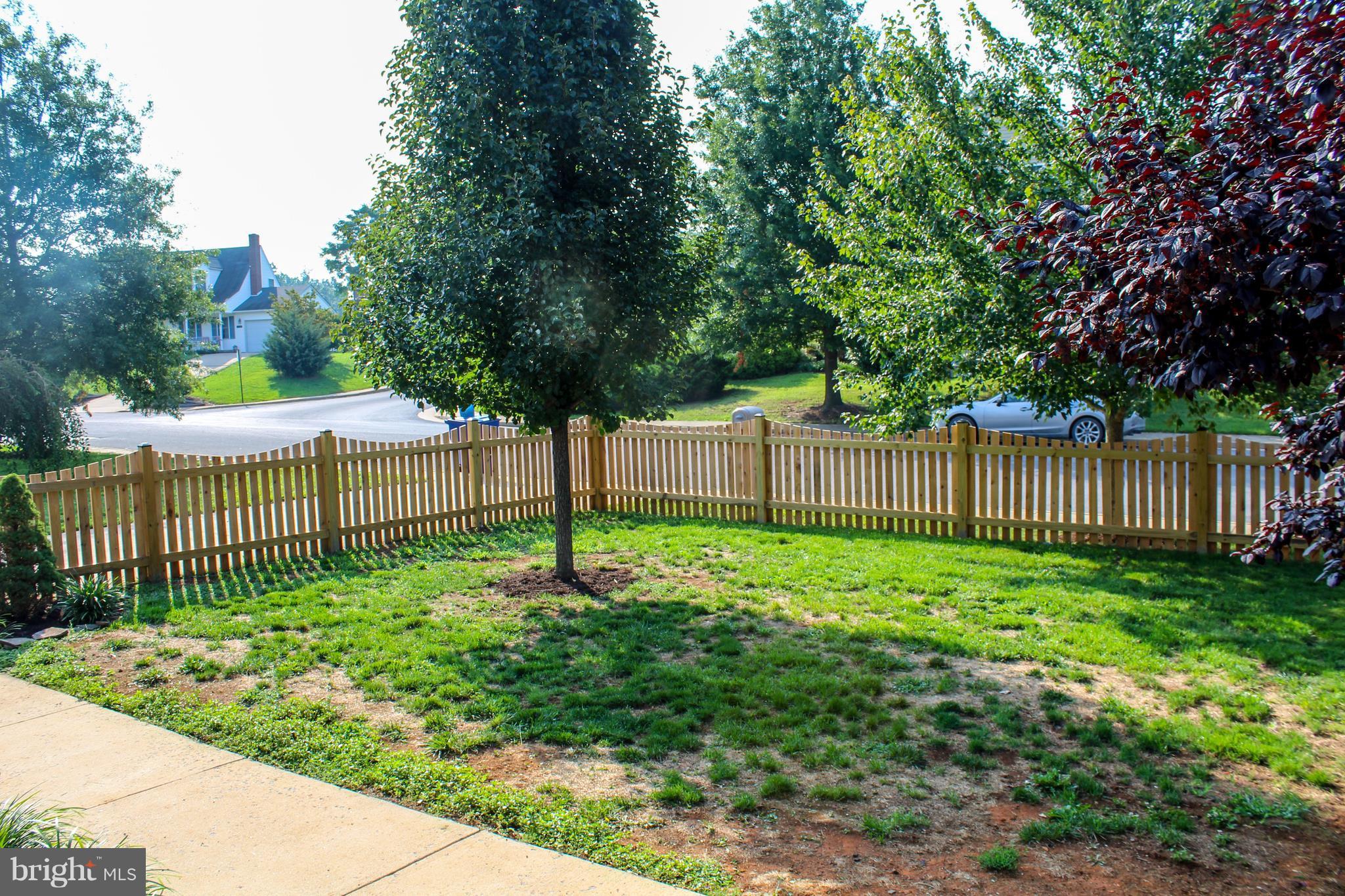 HAPPY CREEK KNOLLS - Residential