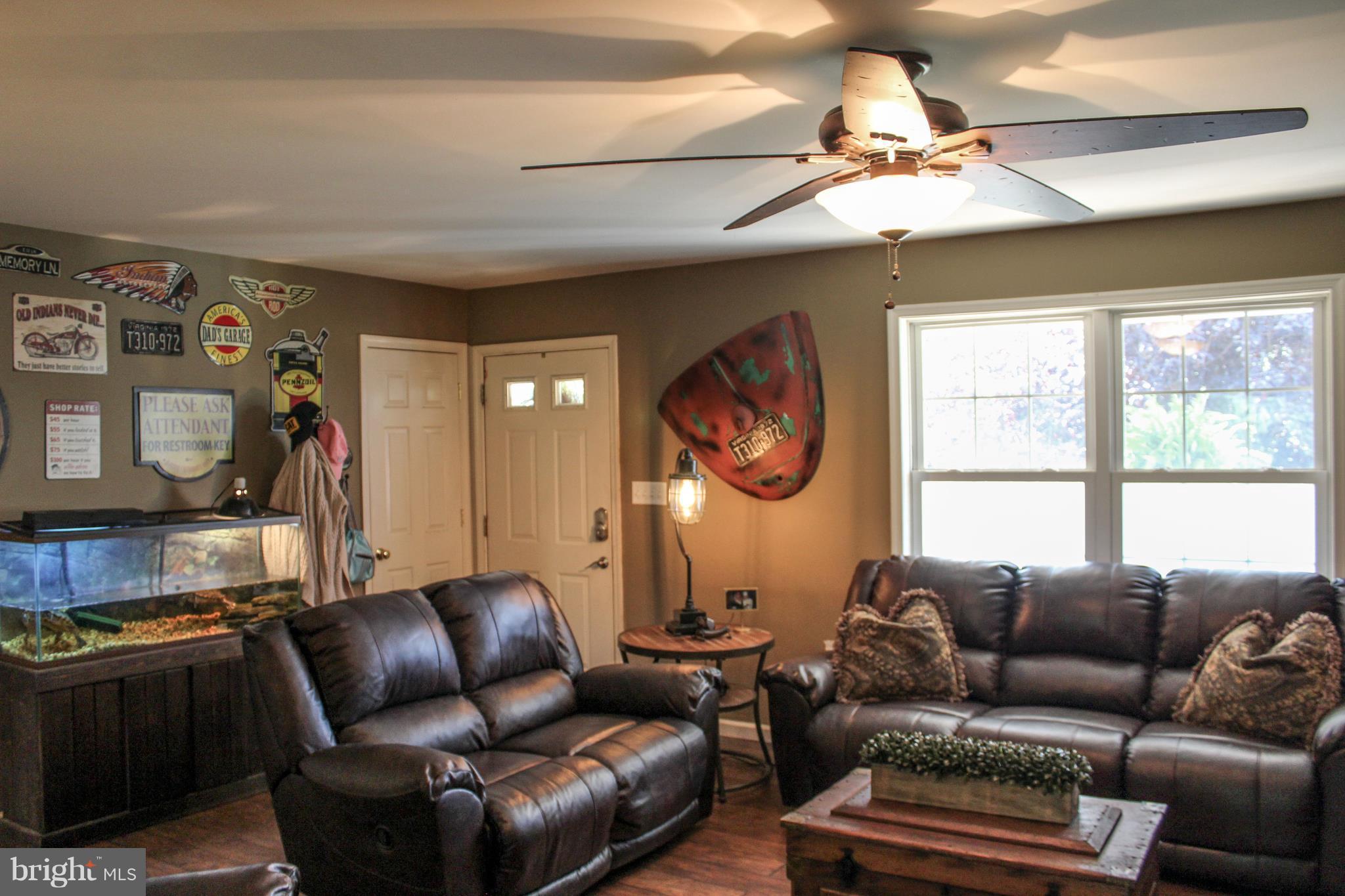 HAPPY CREEK KNOLLS - Residential