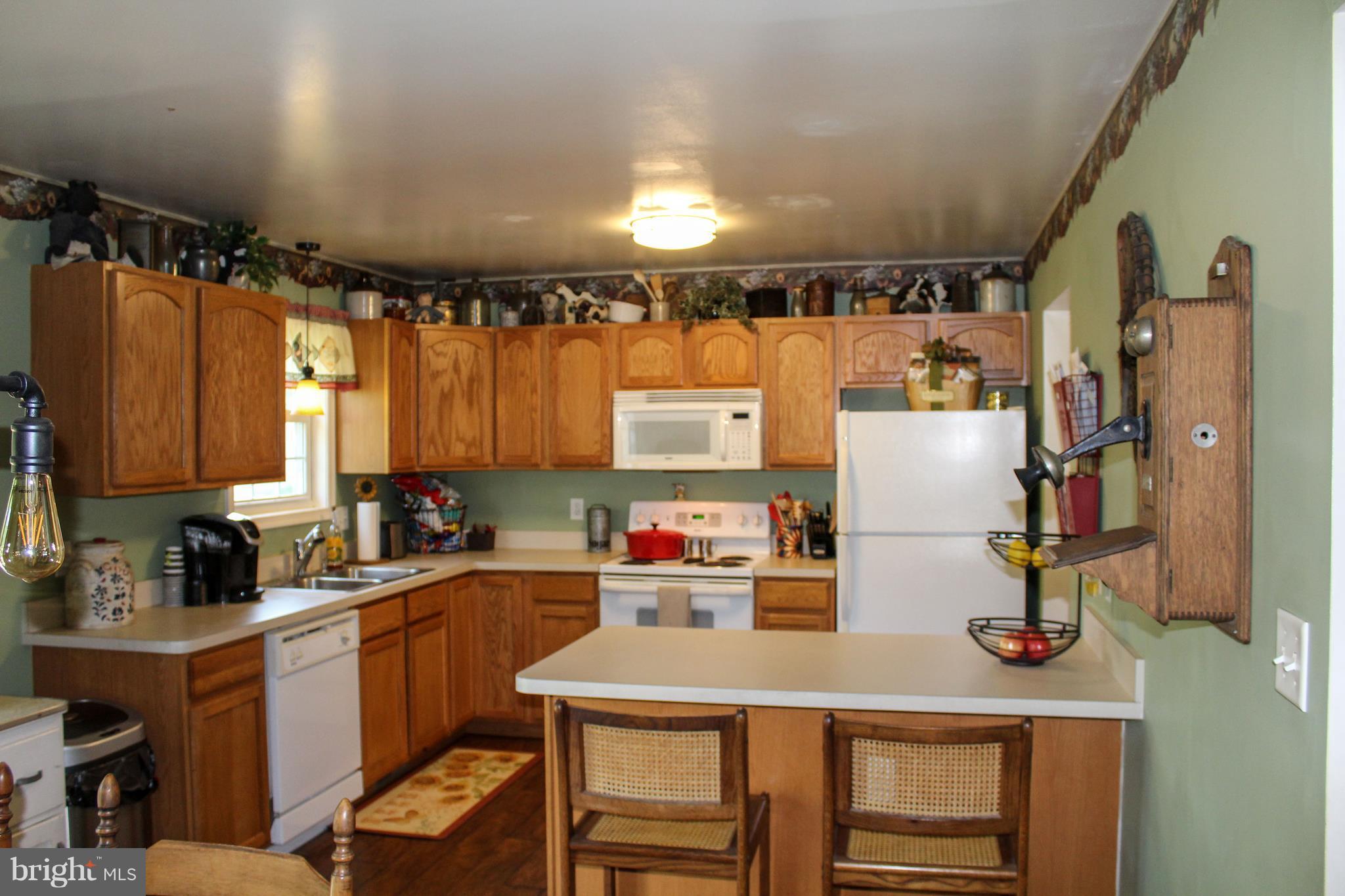 HAPPY CREEK KNOLLS - Residential