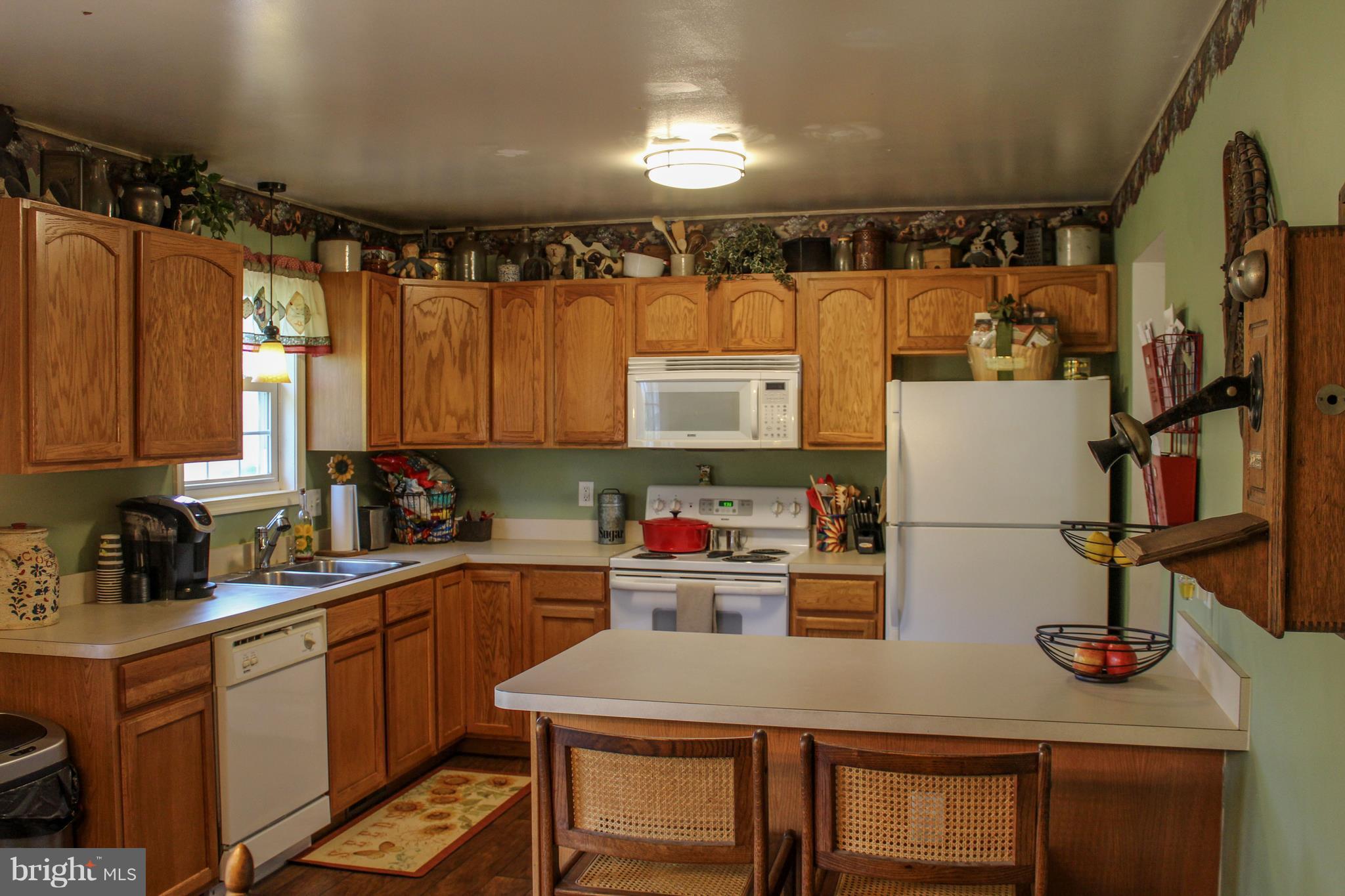 HAPPY CREEK KNOLLS - Residential