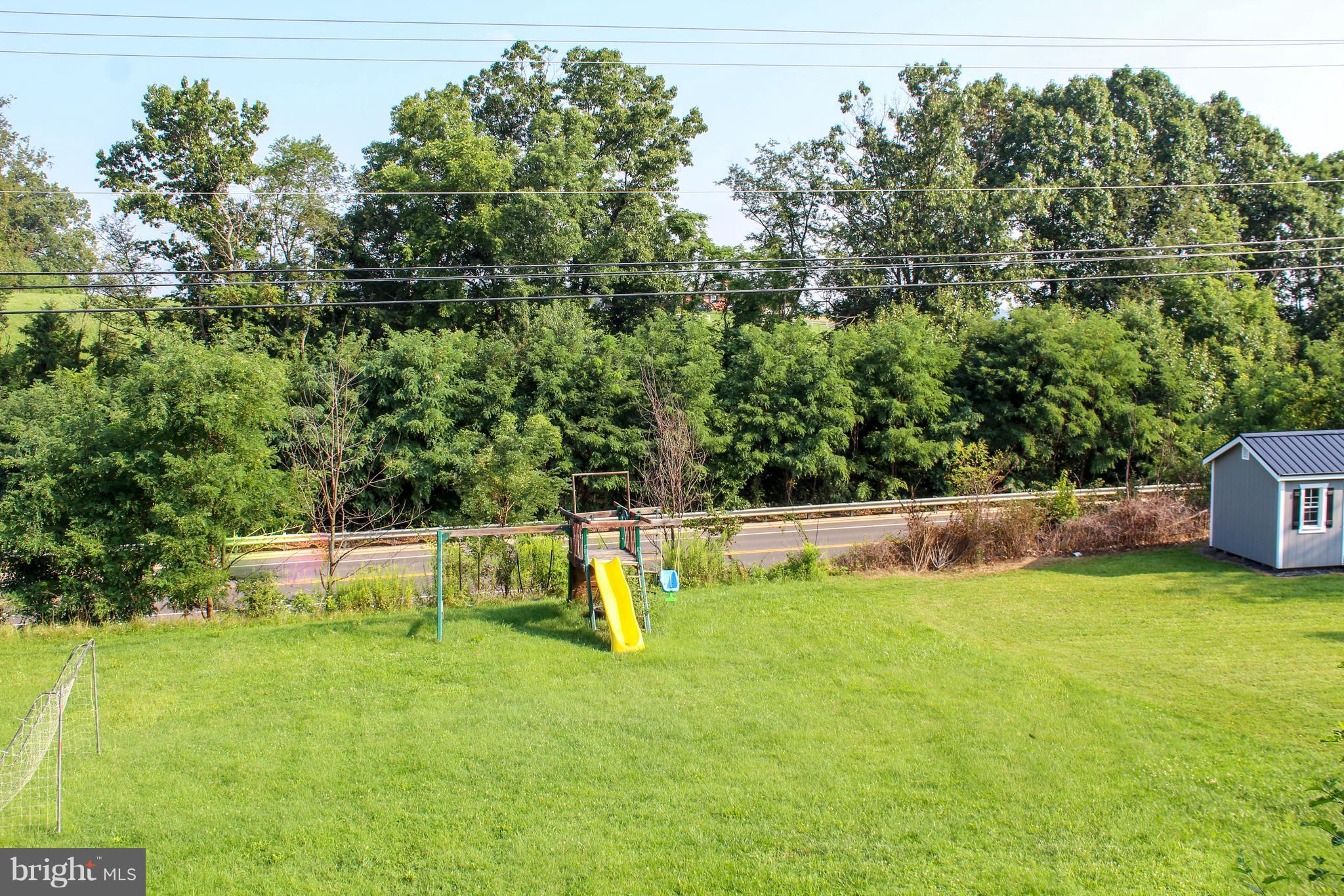 HAPPY CREEK KNOLLS - Residential