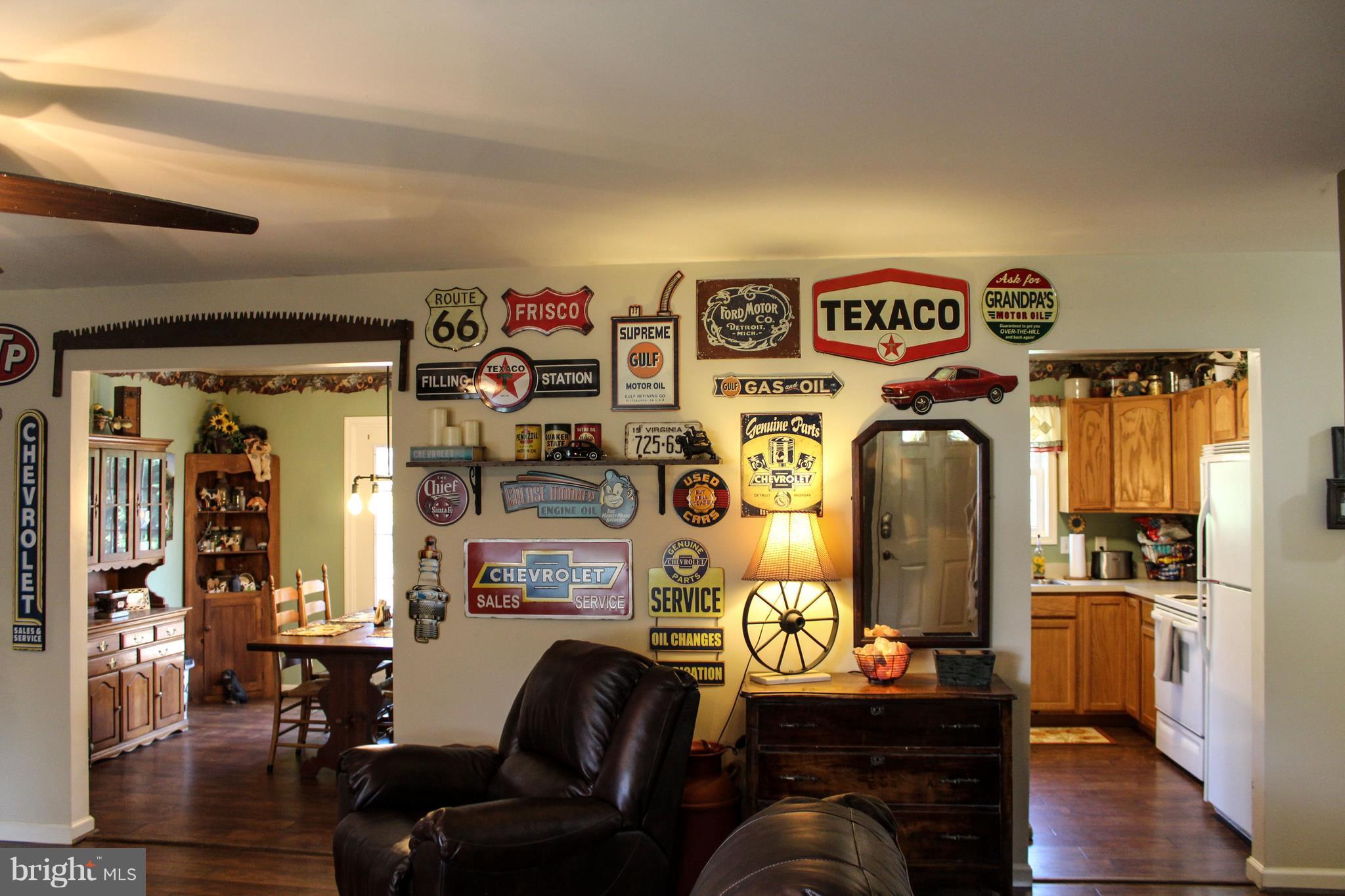 HAPPY CREEK KNOLLS - Residential