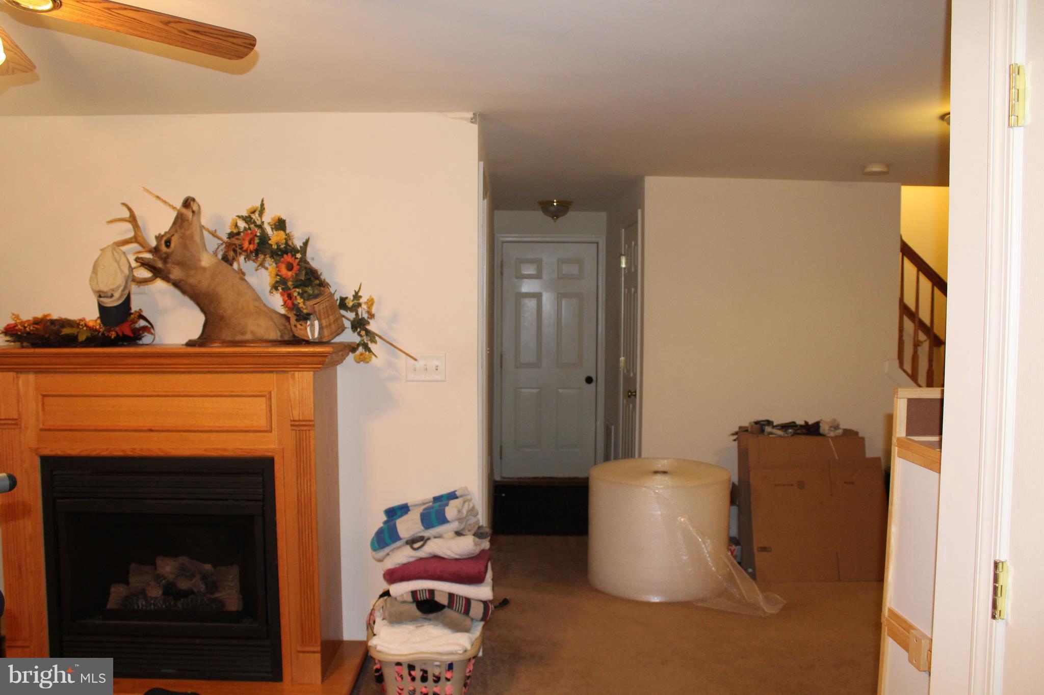 HAPPY CREEK KNOLLS - Residential