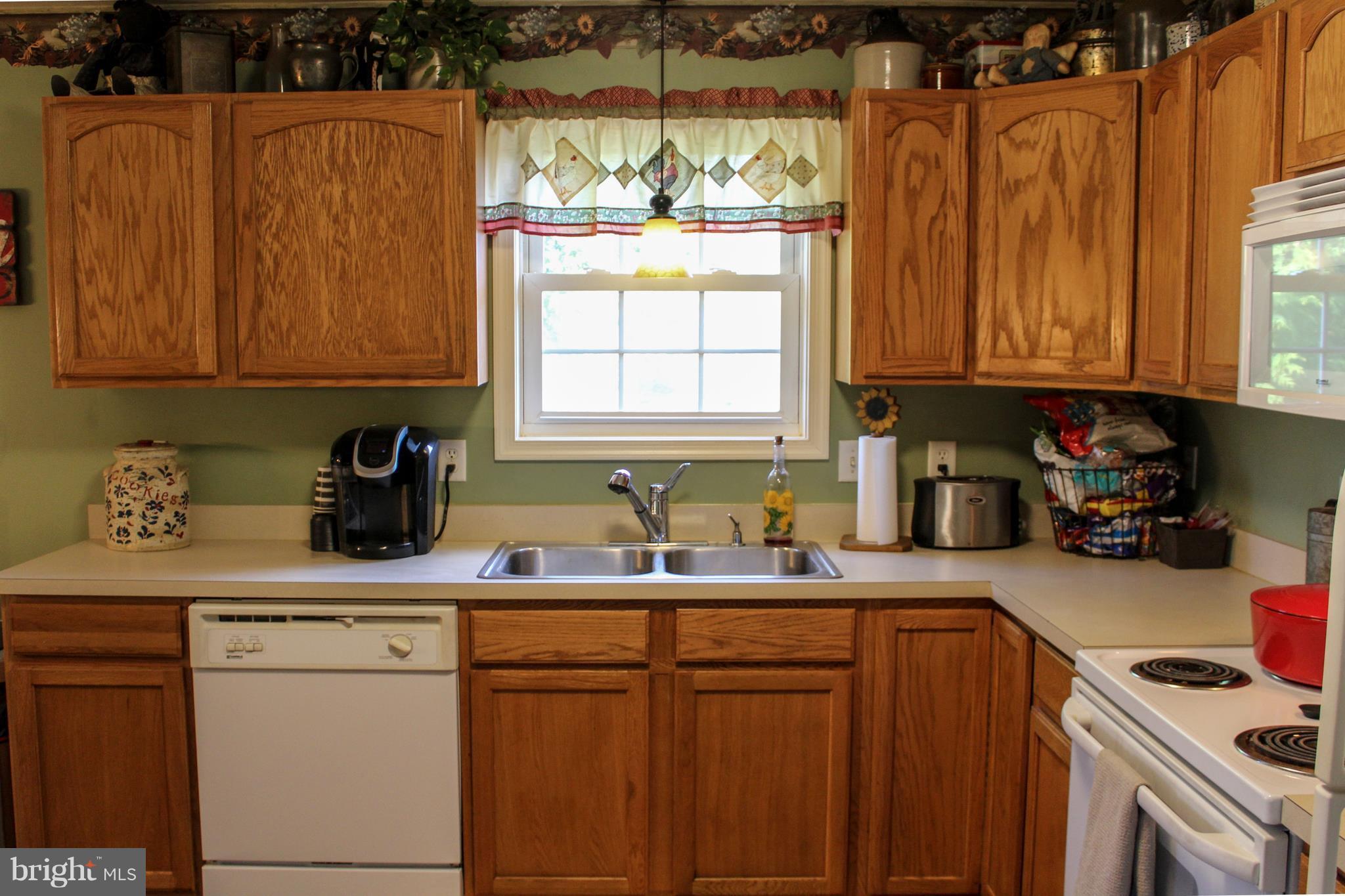 HAPPY CREEK KNOLLS - Residential