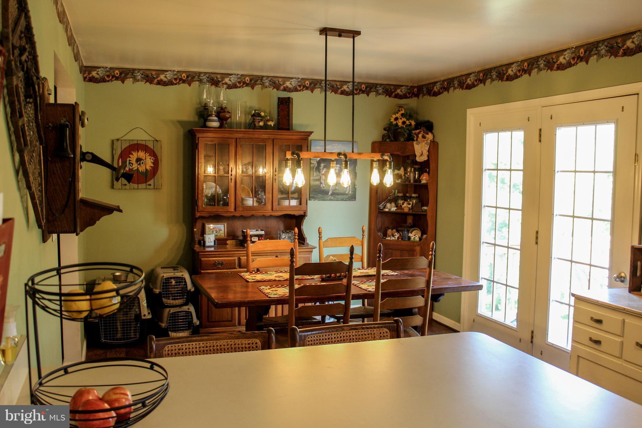 HAPPY CREEK KNOLLS - Residential