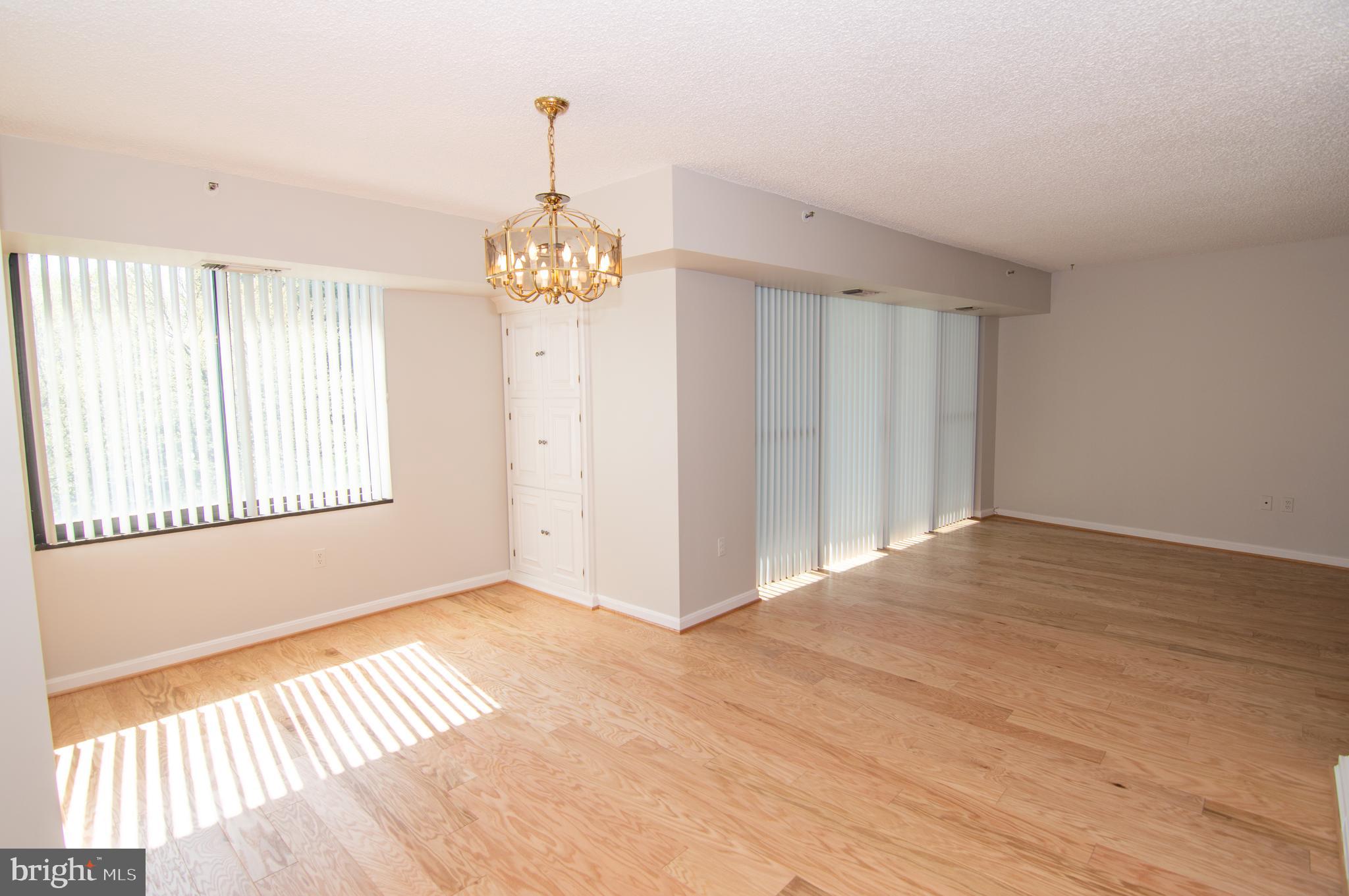 CRYSTAL GATEWAY - Residential Lease