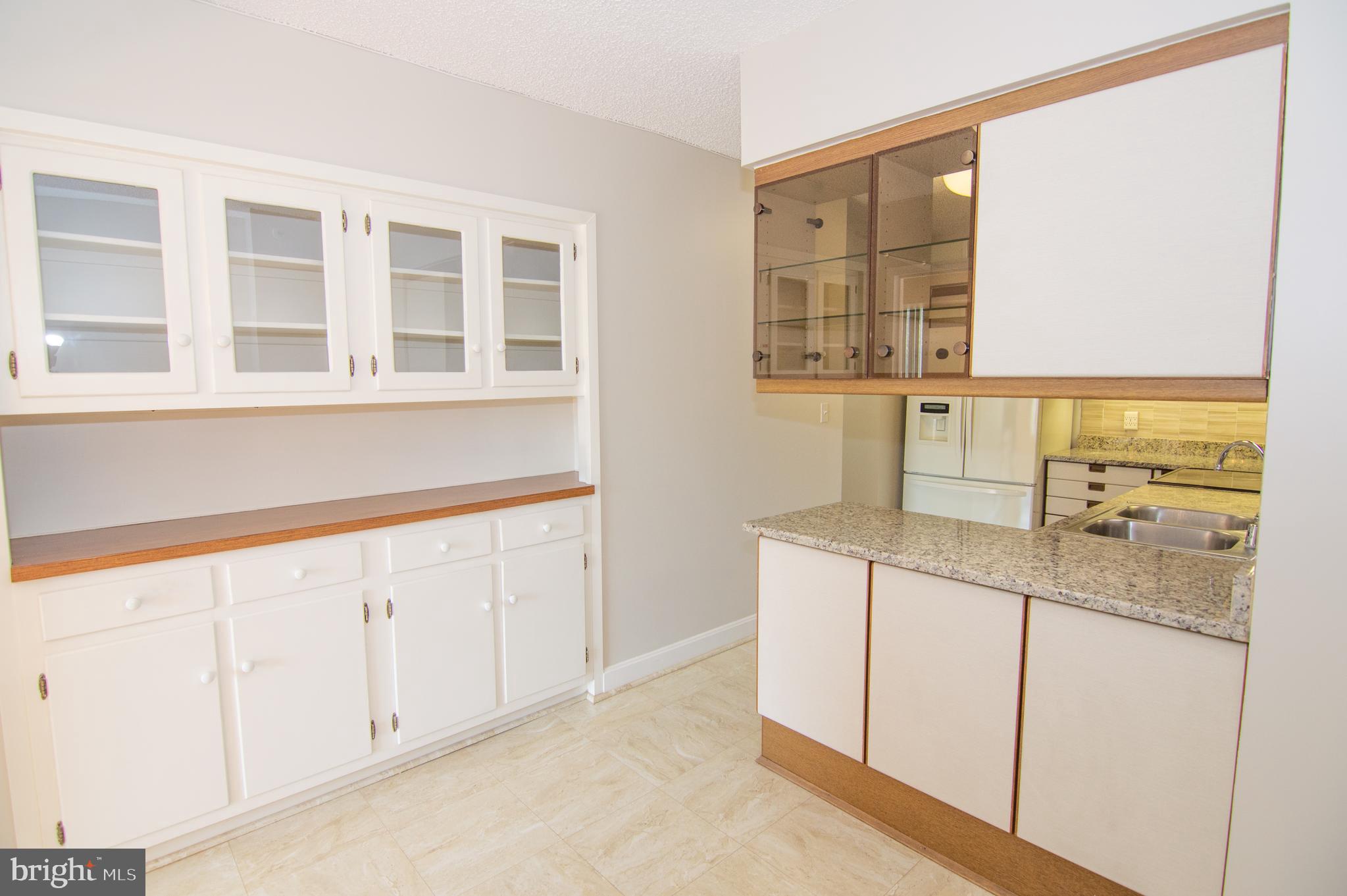 CRYSTAL GATEWAY - Residential Lease