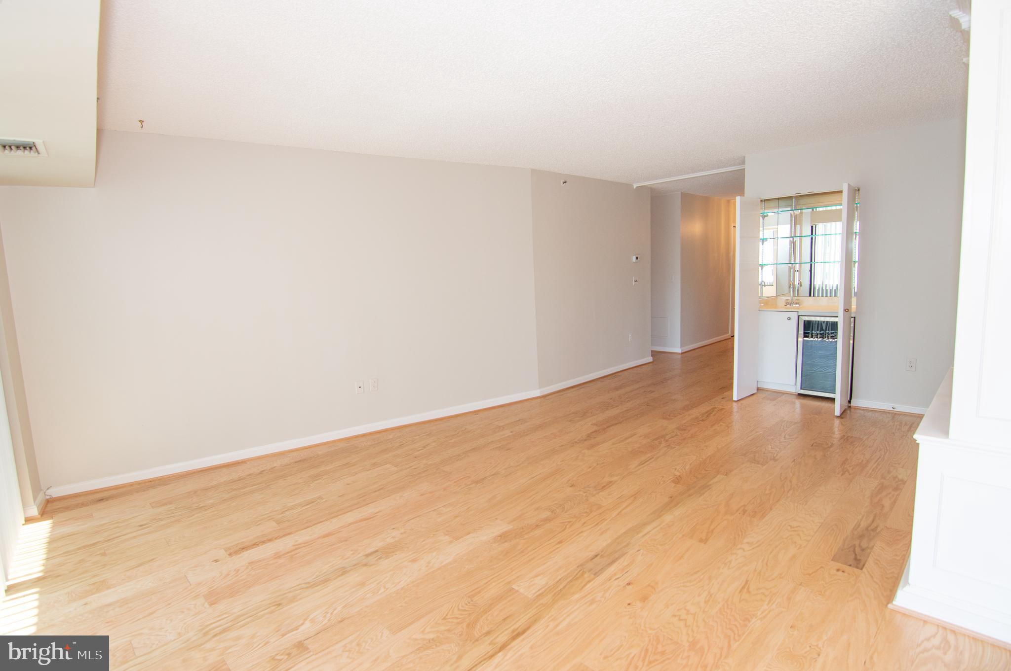 CRYSTAL GATEWAY - Residential Lease