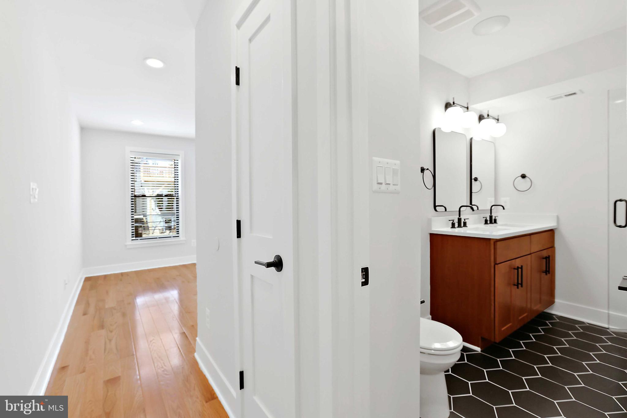 BUTCHER'S HILL - Residential