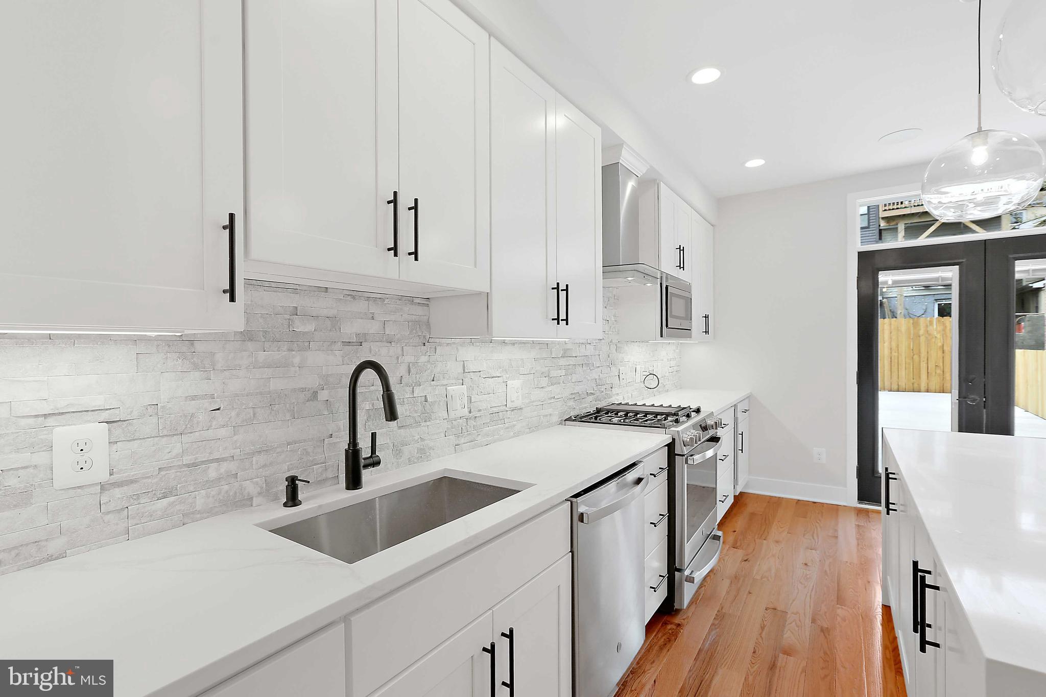 BUTCHER'S HILL - Residential