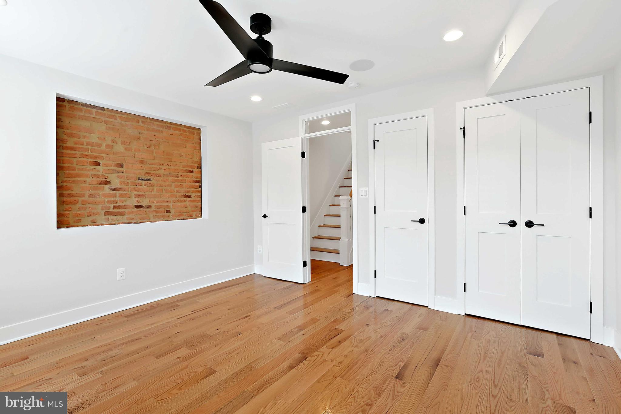 BUTCHER'S HILL - Residential