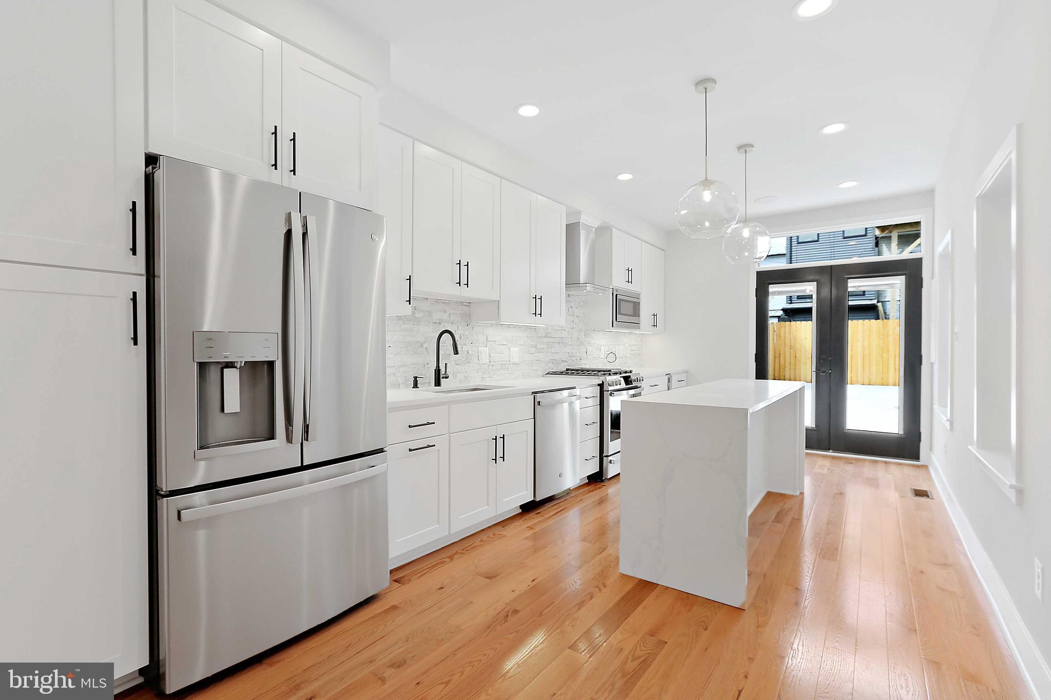 BUTCHER'S HILL - Residential