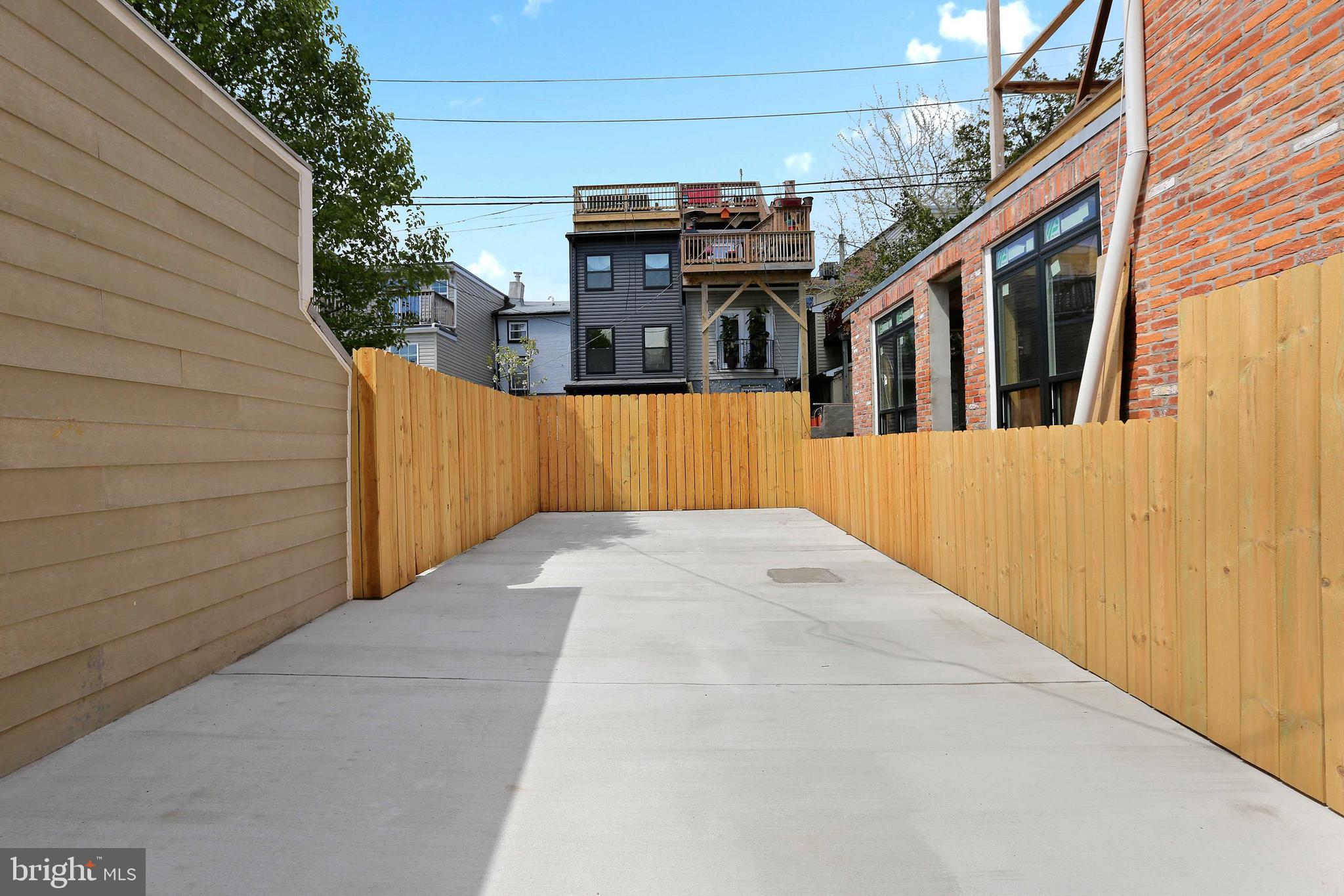 BUTCHER'S HILL - Residential