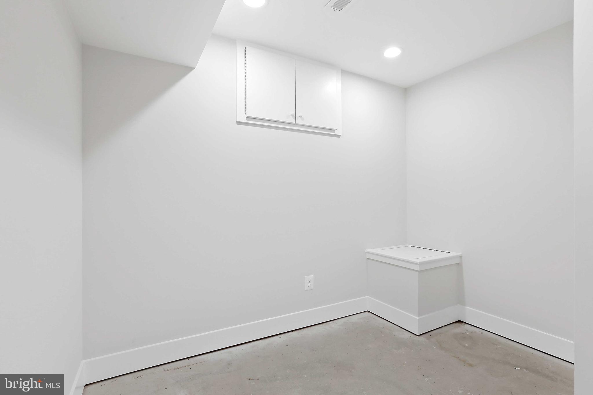 BUTCHER'S HILL - Residential