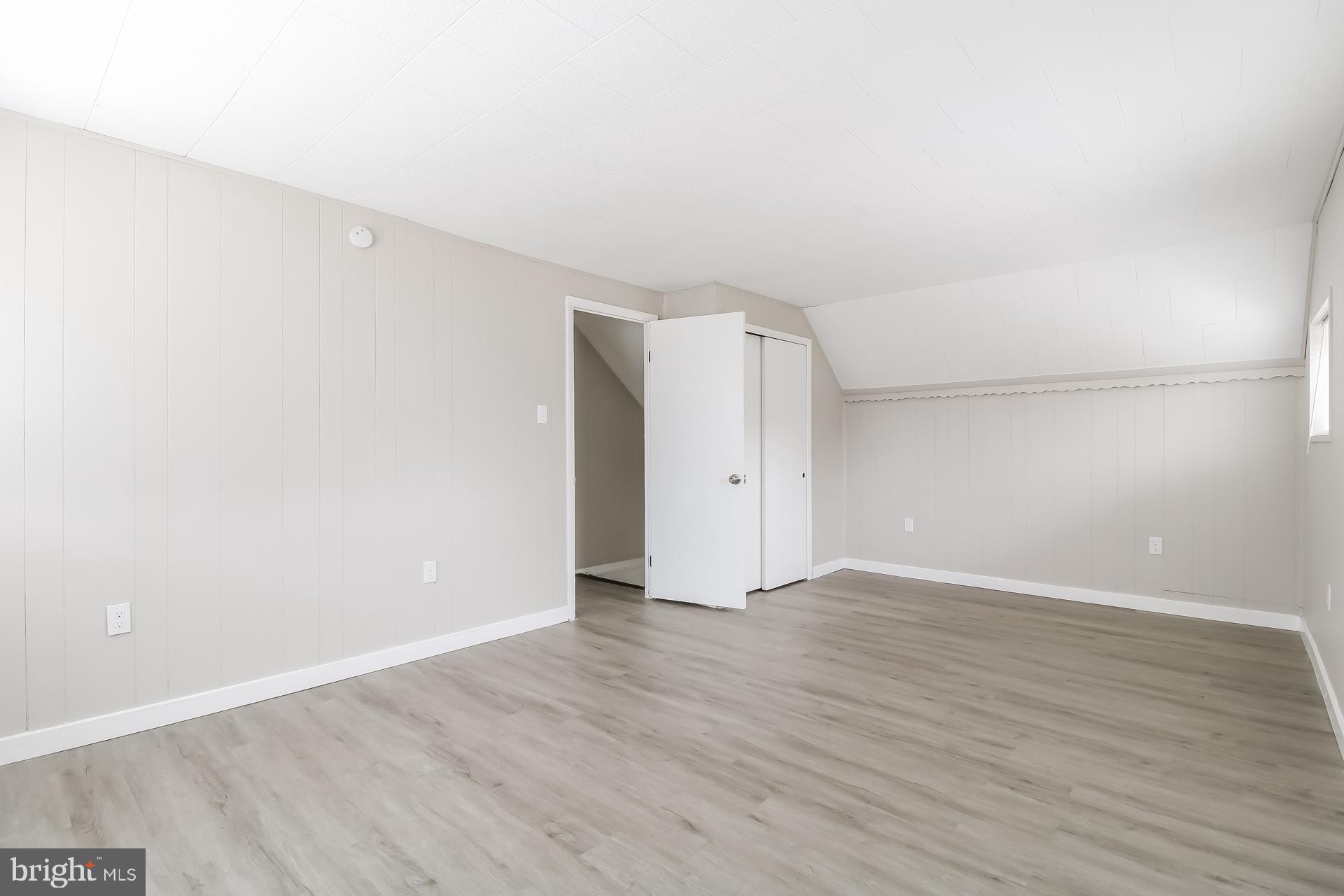 ROXBOROUGH - Residential