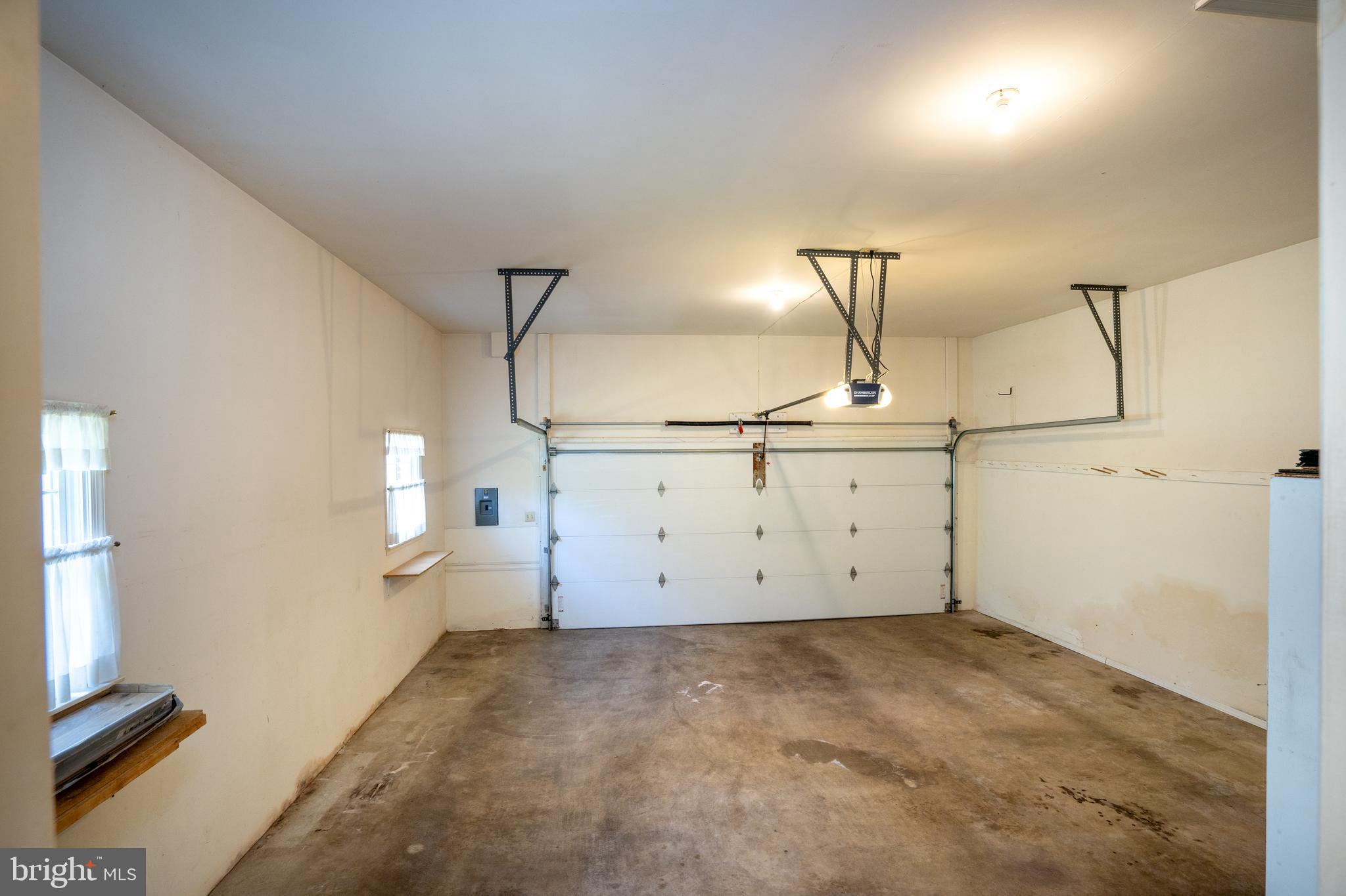 HOMESTEAD FARMS - Residential