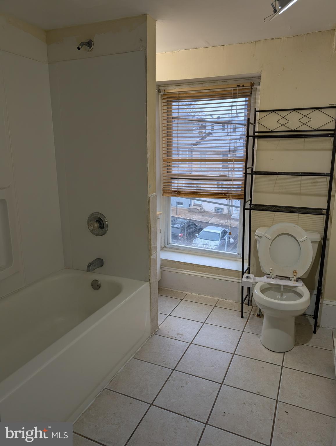 EAST FALLS - Residential