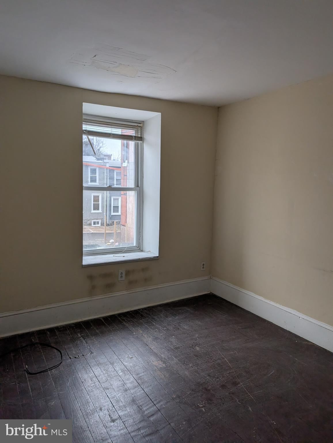 EAST FALLS - Residential