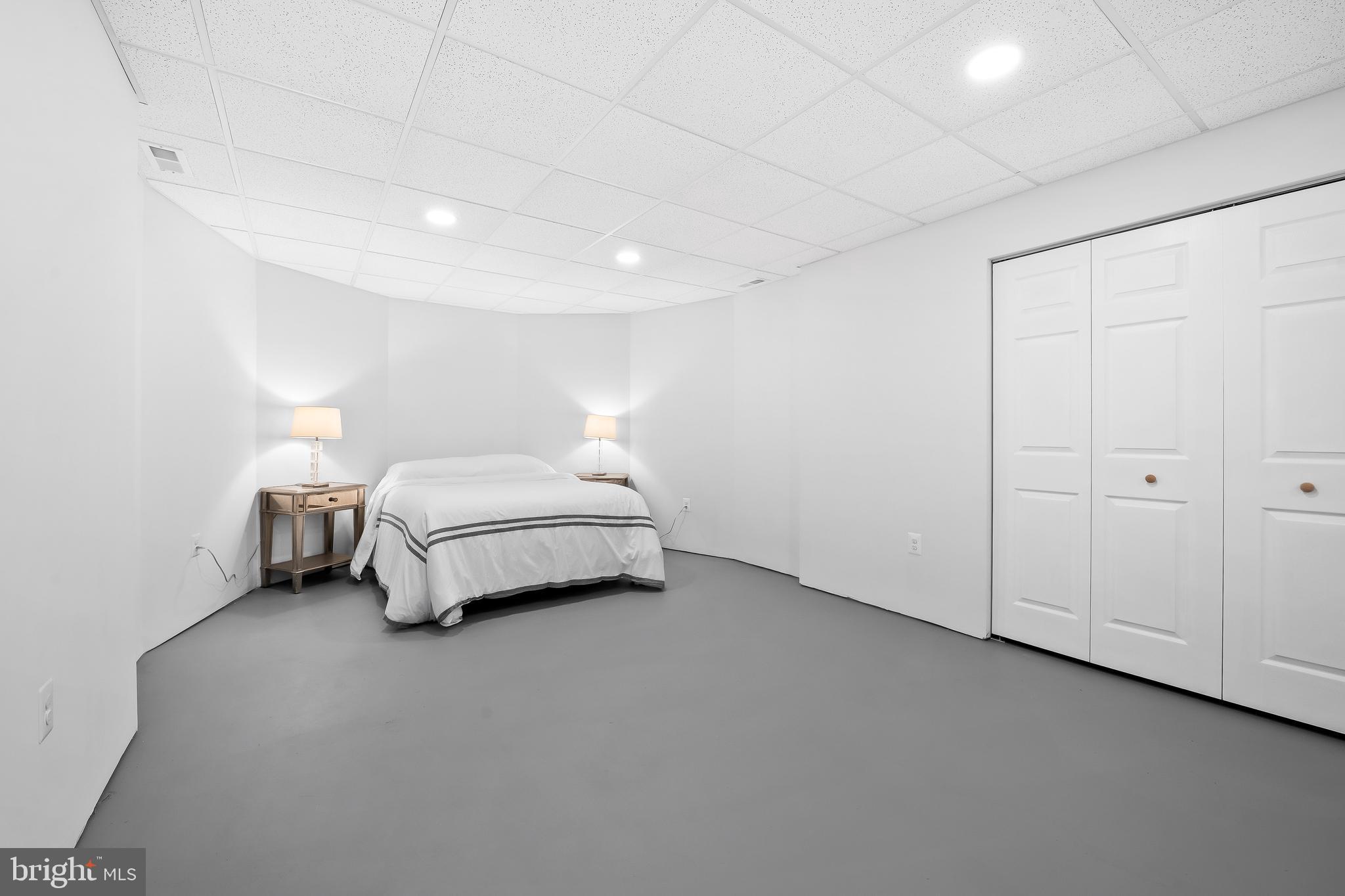 LAURELFORD - Residential