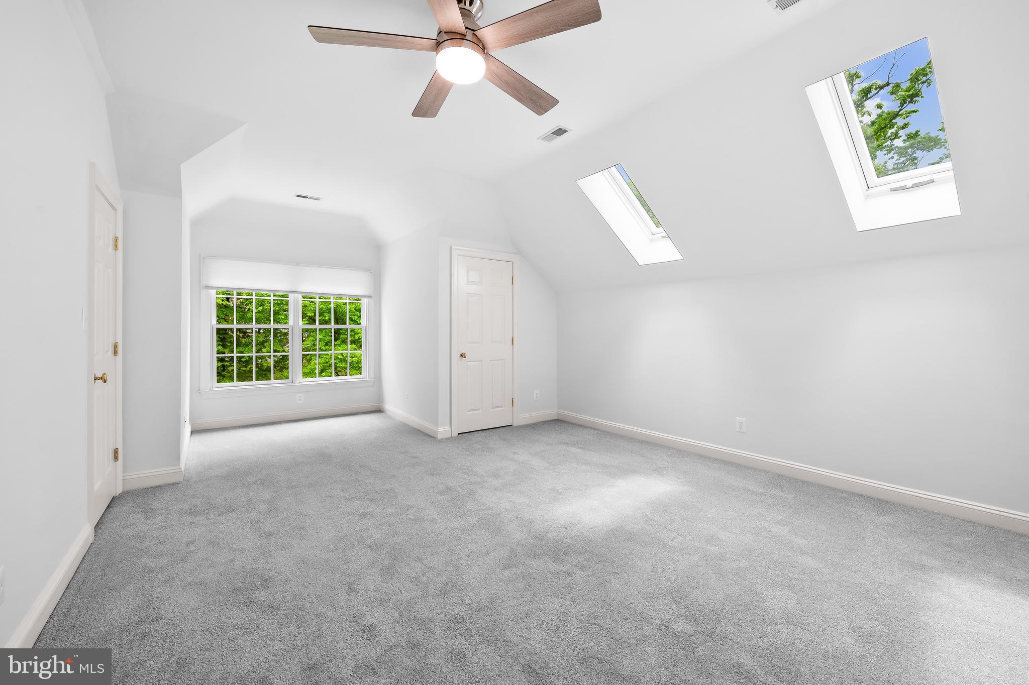 LAURELFORD - Residential