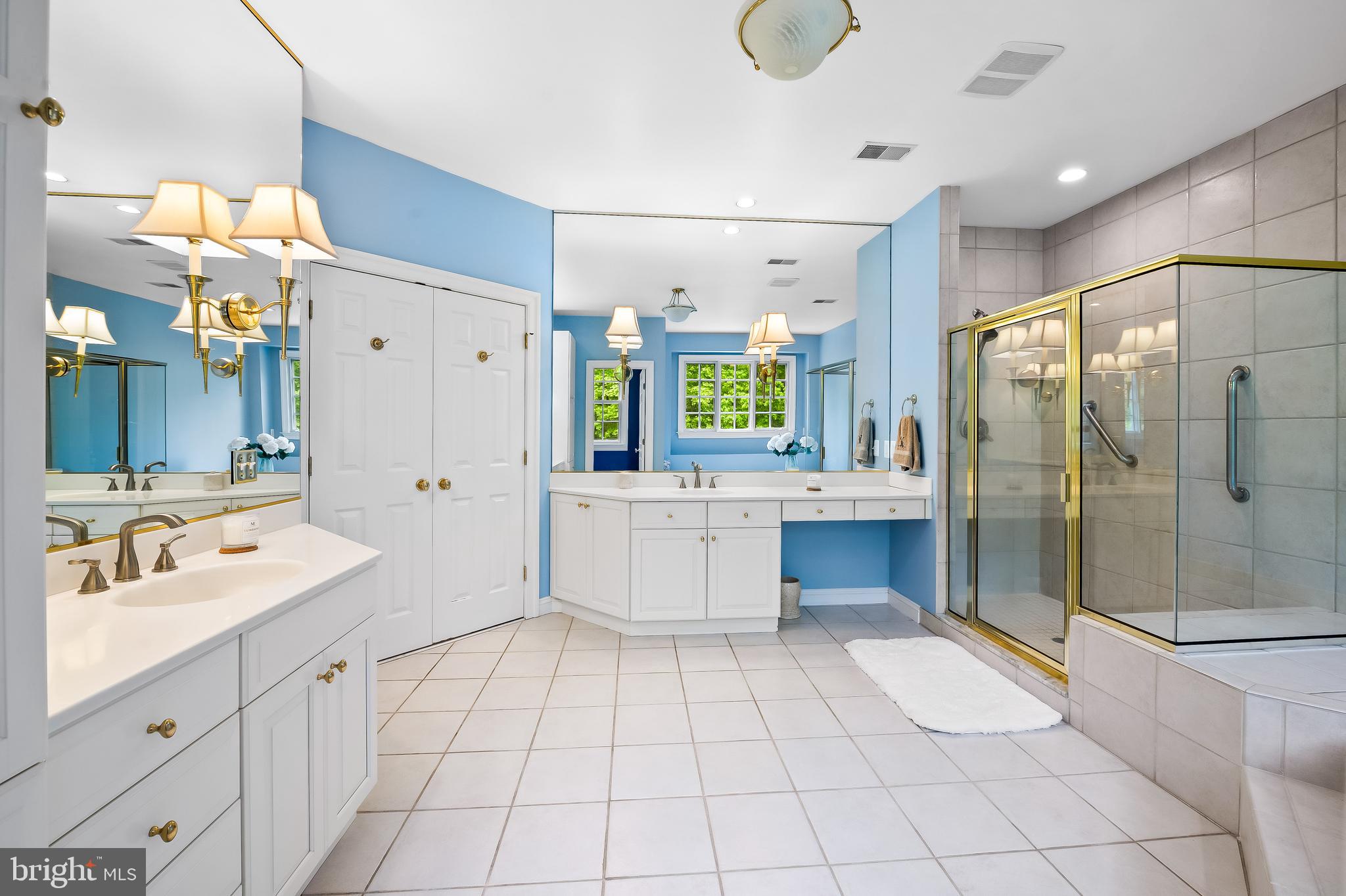 LAURELFORD - Residential