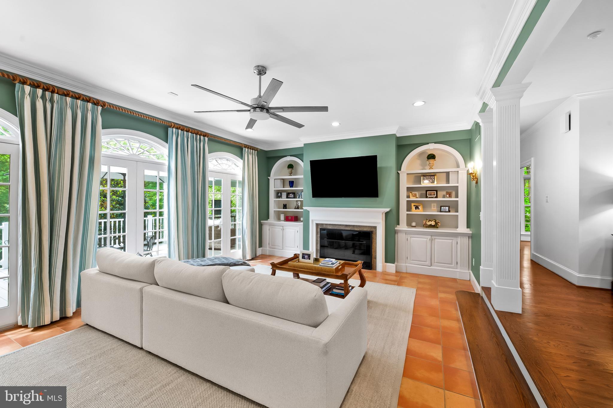 LAURELFORD - Residential