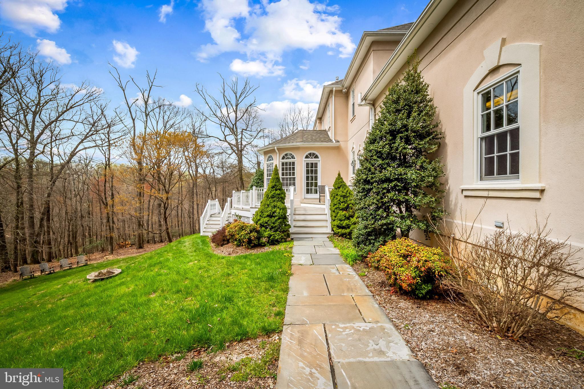 LAURELFORD - Residential