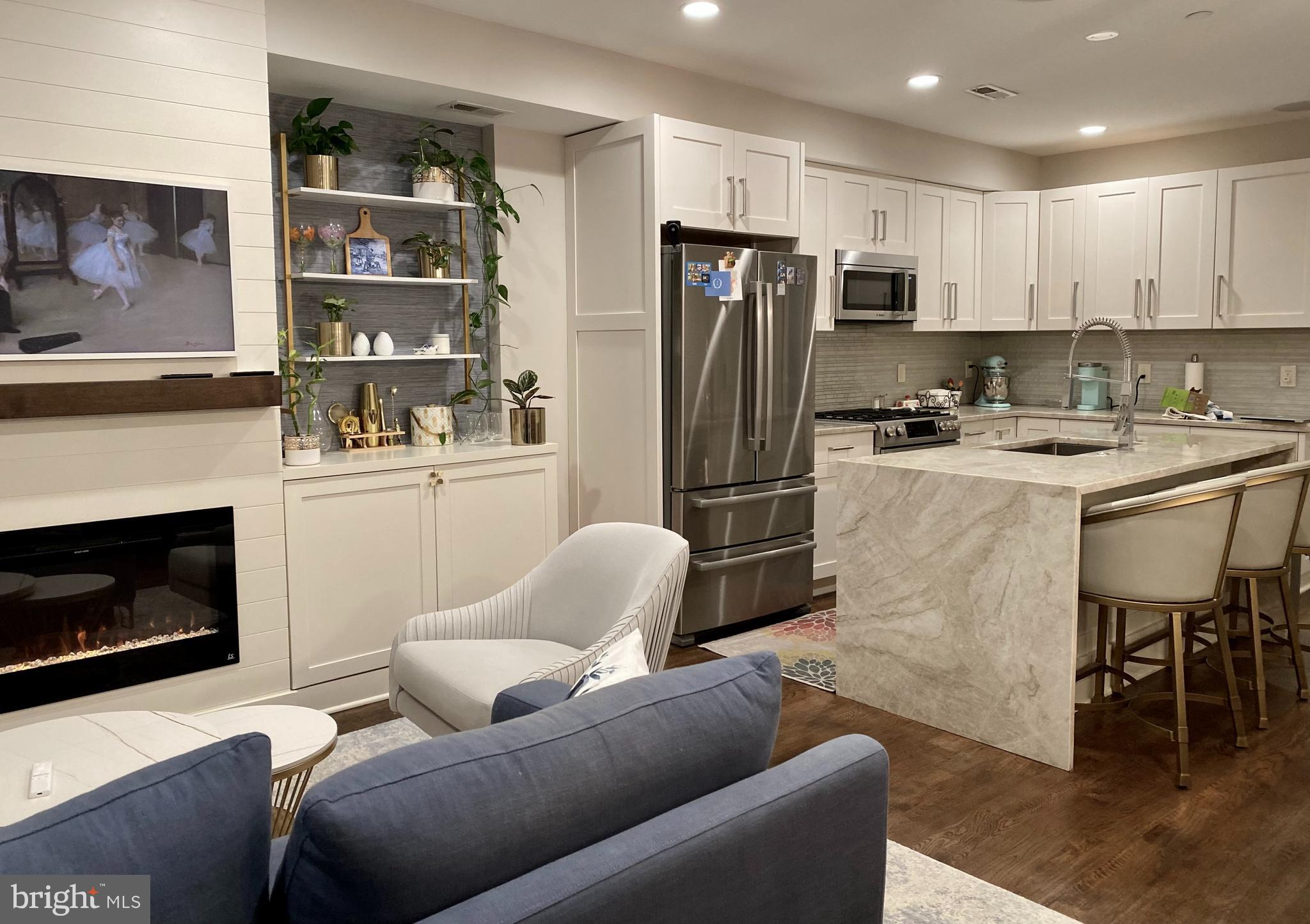 711 JACKSON STREET NE 3