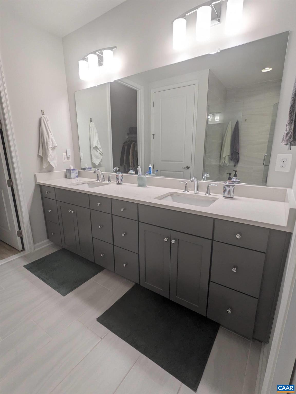 SPRING HILL - Residential Lease