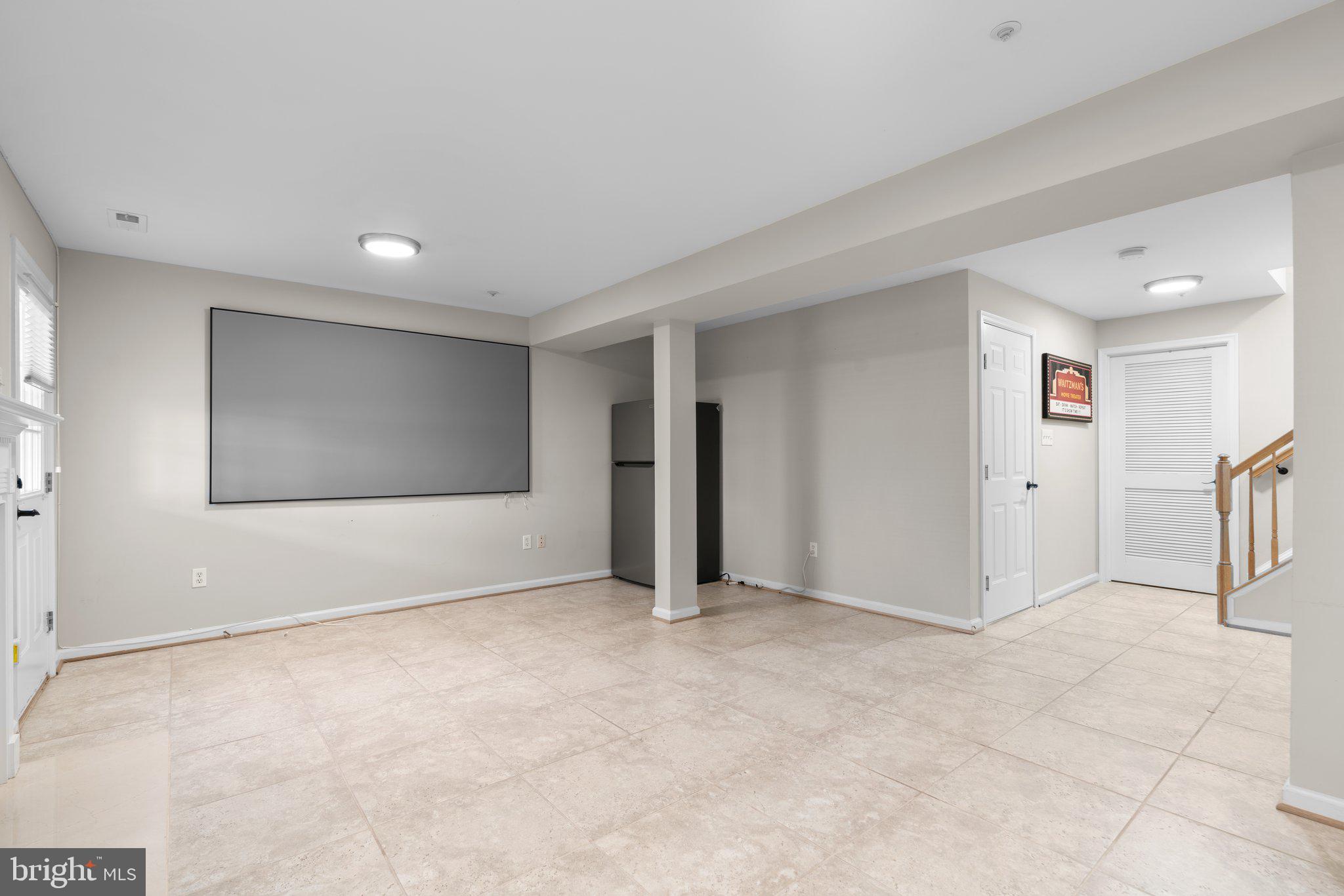 CLOVERLEAF TOWNHOMES - Residential Lease