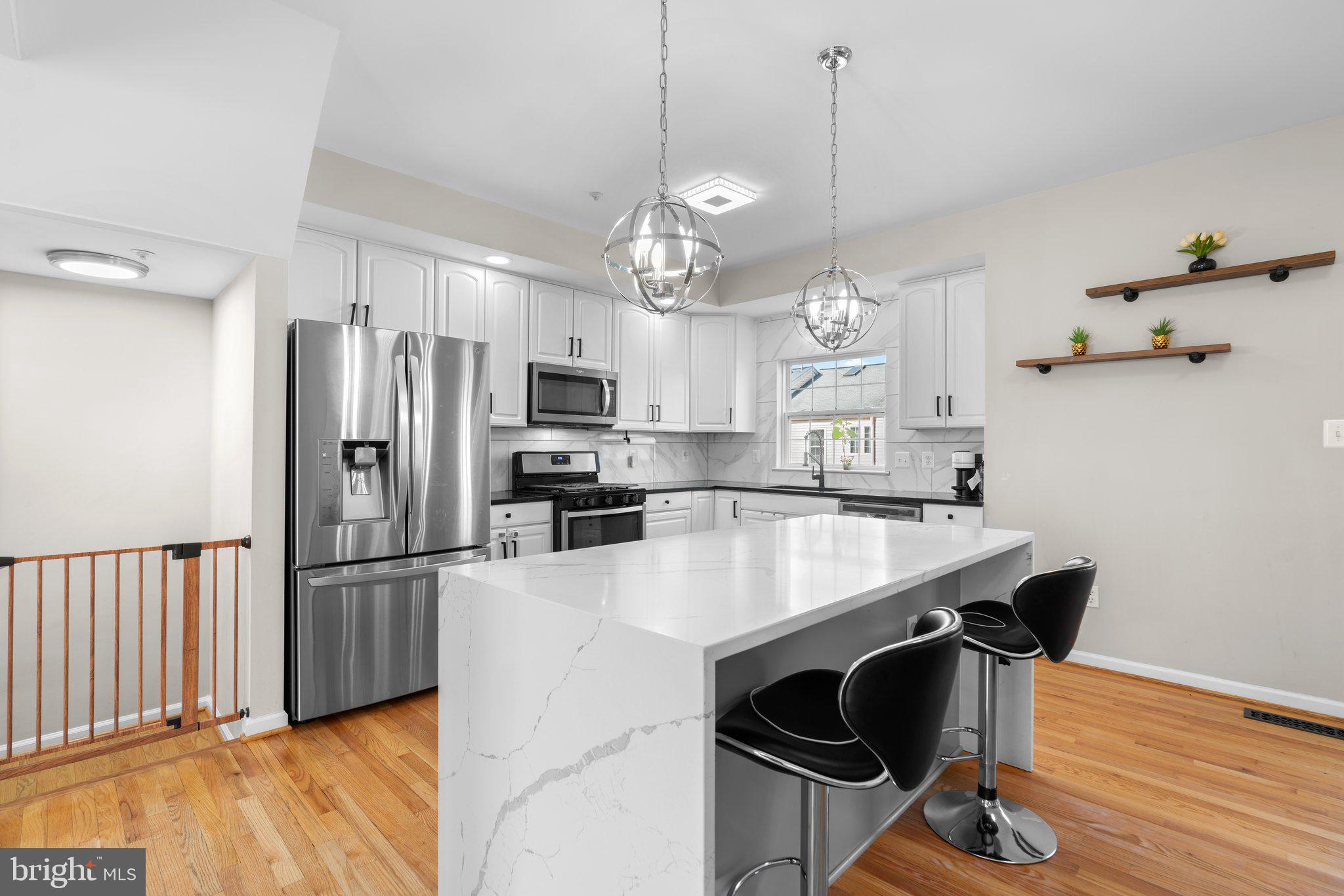 CLOVERLEAF TOWNHOMES - Residential Lease