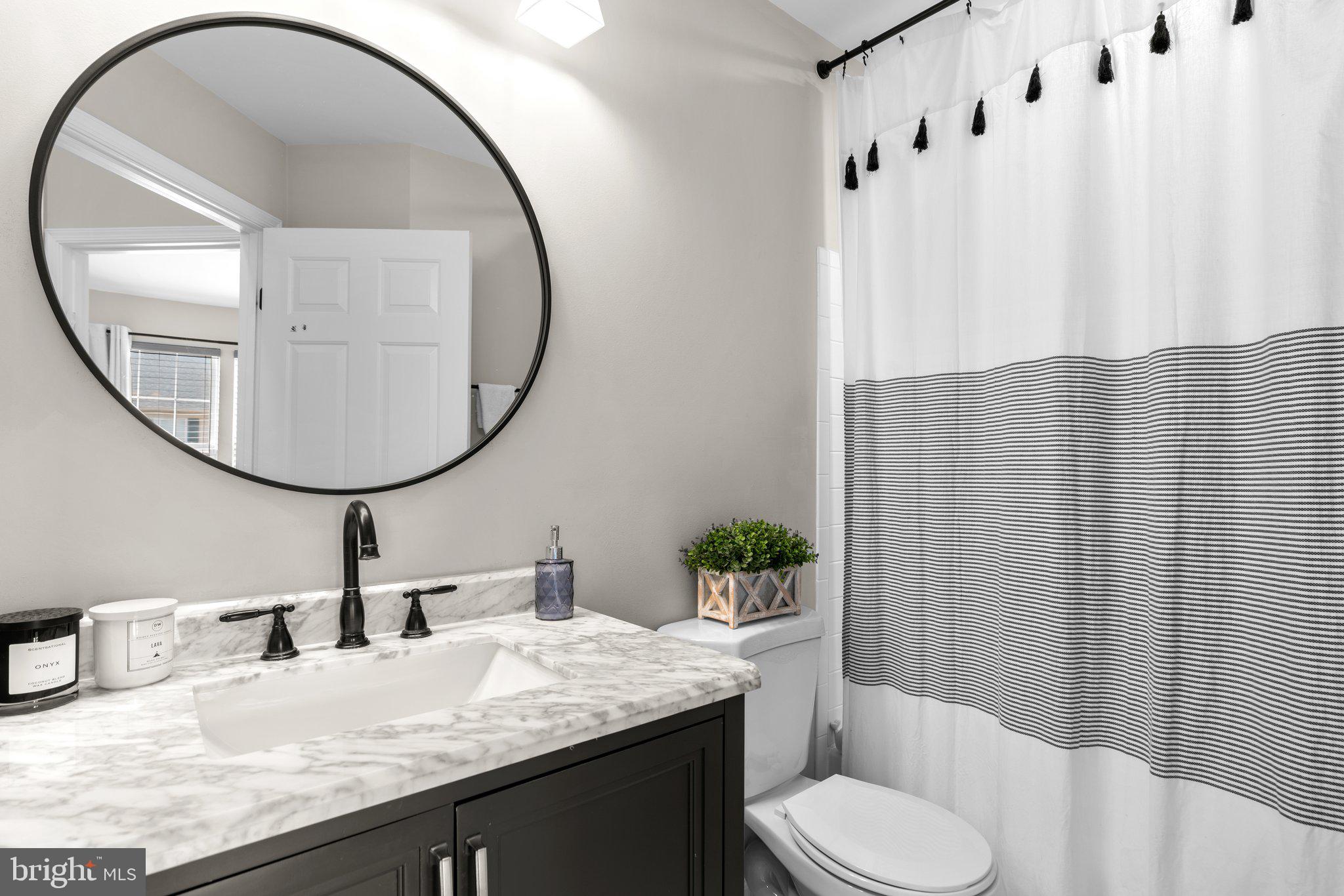 CLOVERLEAF TOWNHOMES - Residential Lease