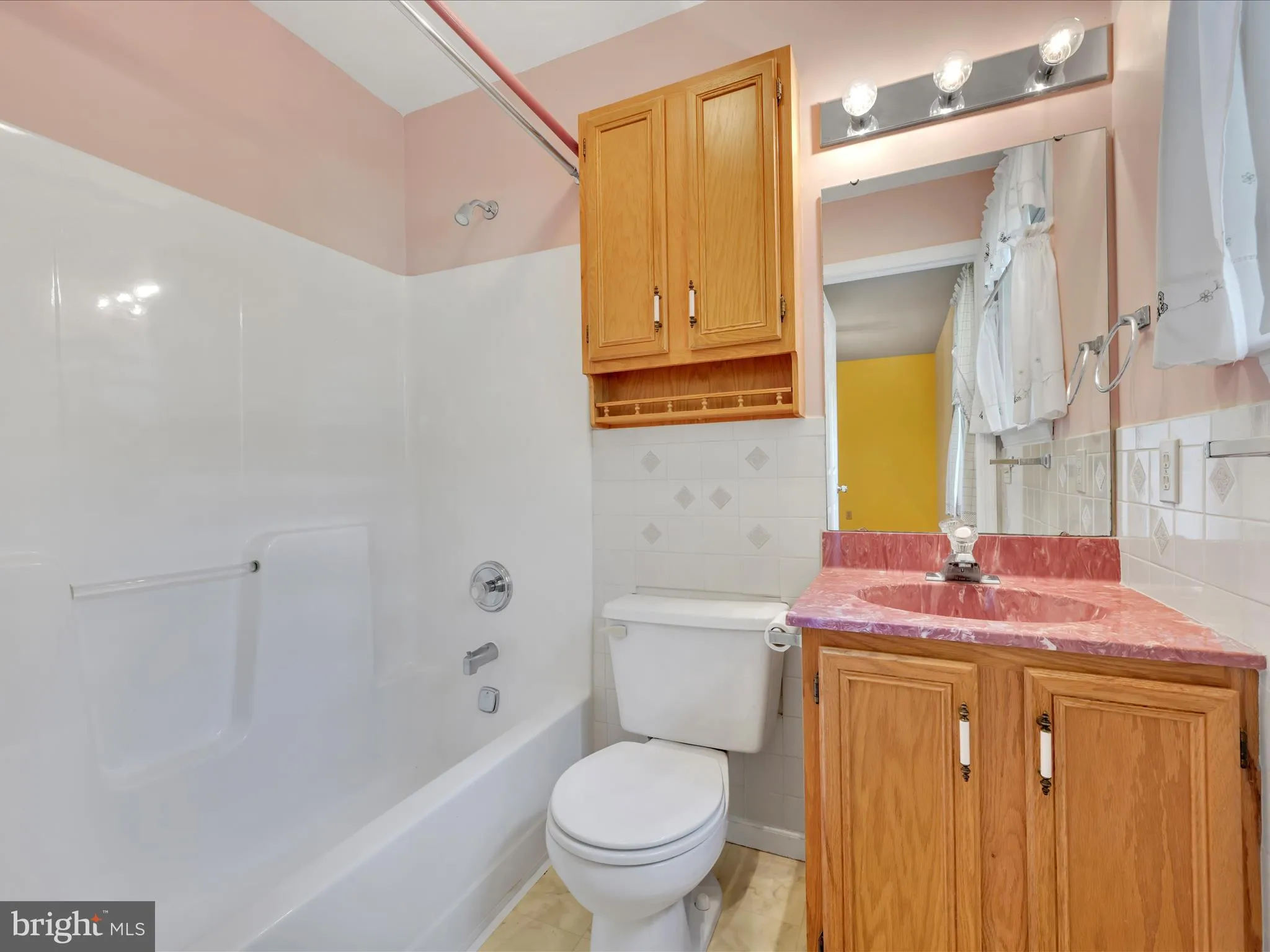 Auburn, Pennsylvania 17922, United States, 3 Bedrooms Bedrooms, ,2 BathroomsBathrooms,Residential,Active,155542