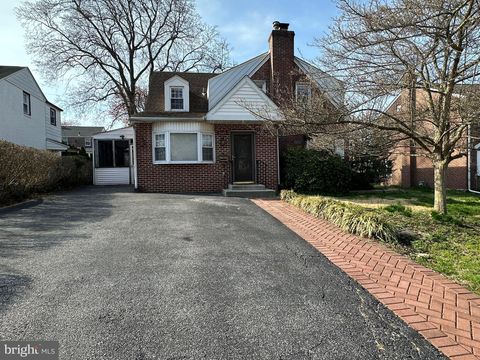 Homes For Sale - 1549 Burmont Road<br/> Delaware County, DREXEL HILL, PA 19026