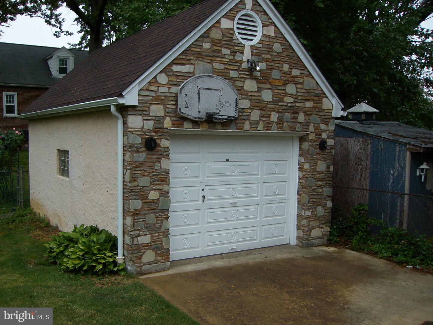 BUSTLETON - Residential