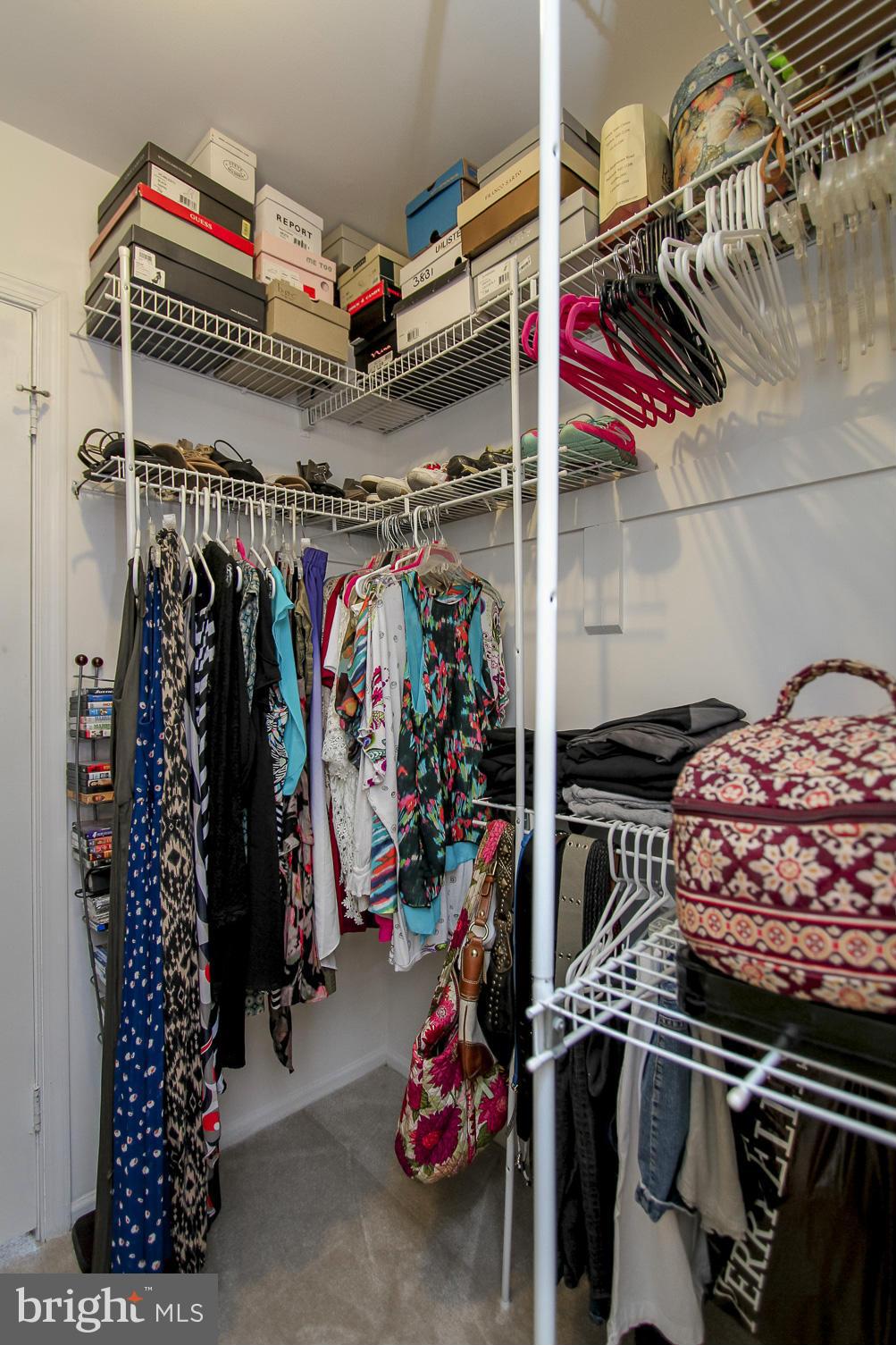 MARBLE HILL - Residential