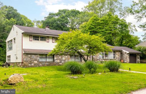 1030 ROCK CREEK DRIVE WYNCOTE PA 19095