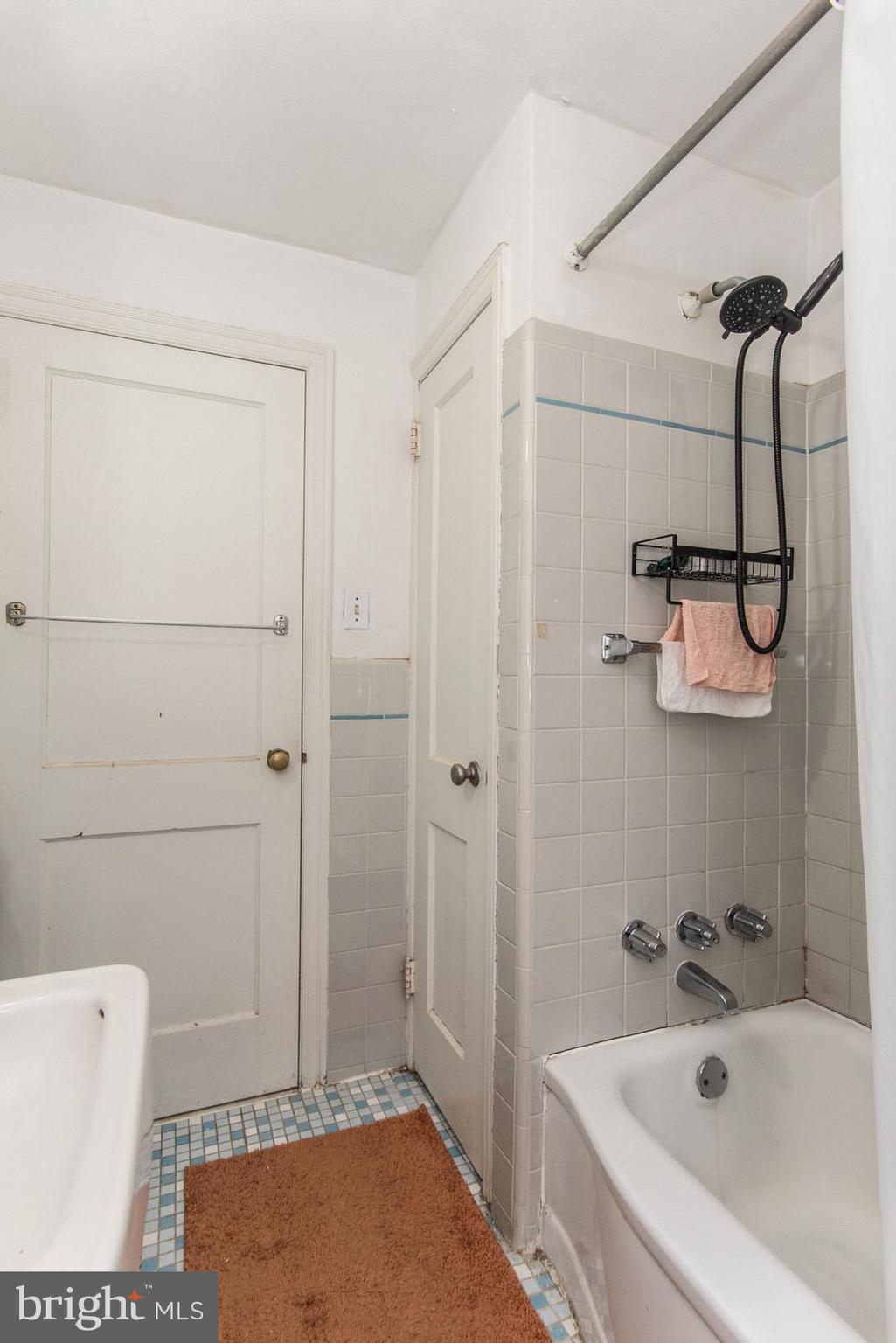 CASTOR GARDENS - Residential