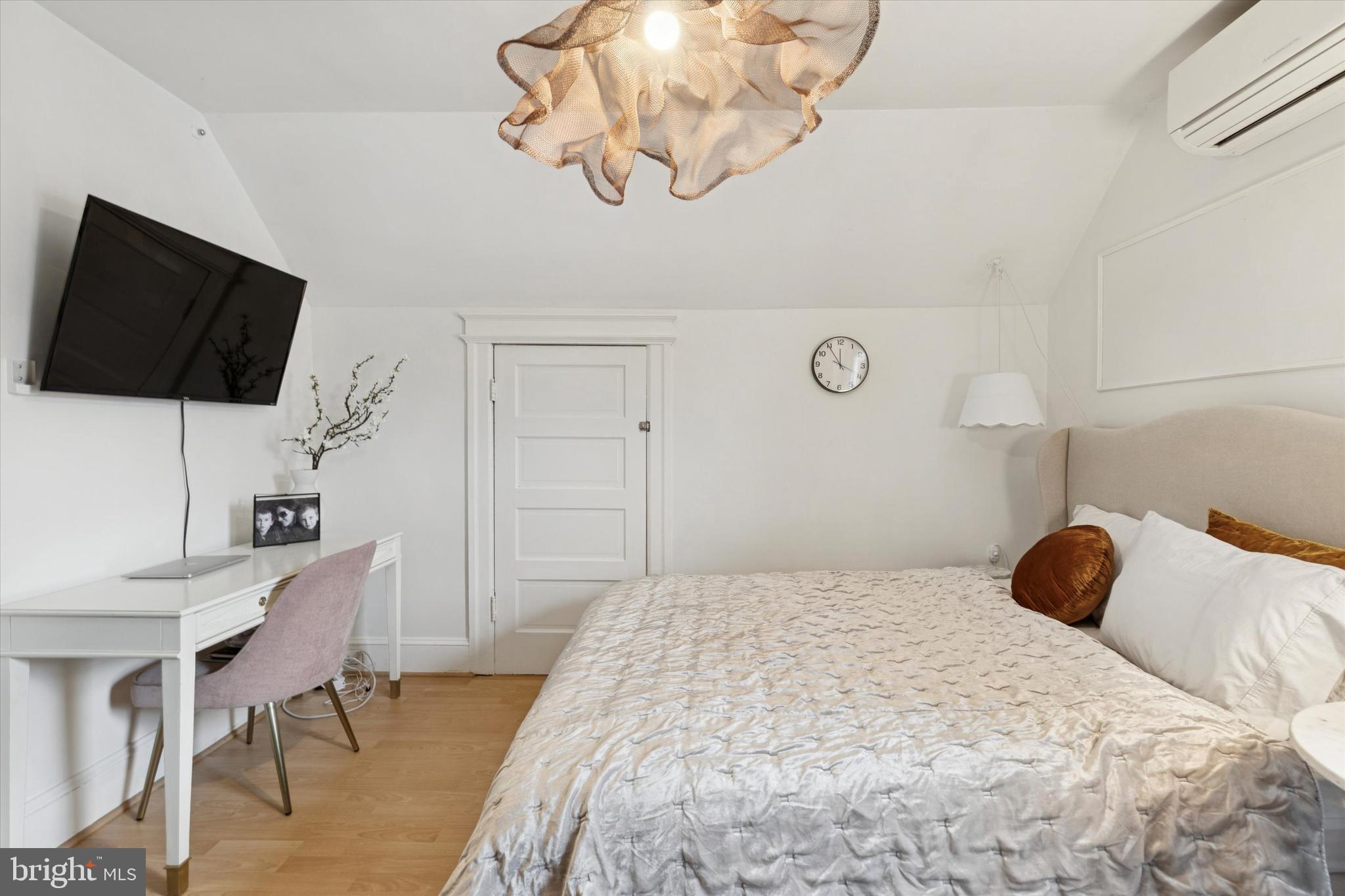 BELMONT HILLS - Residential